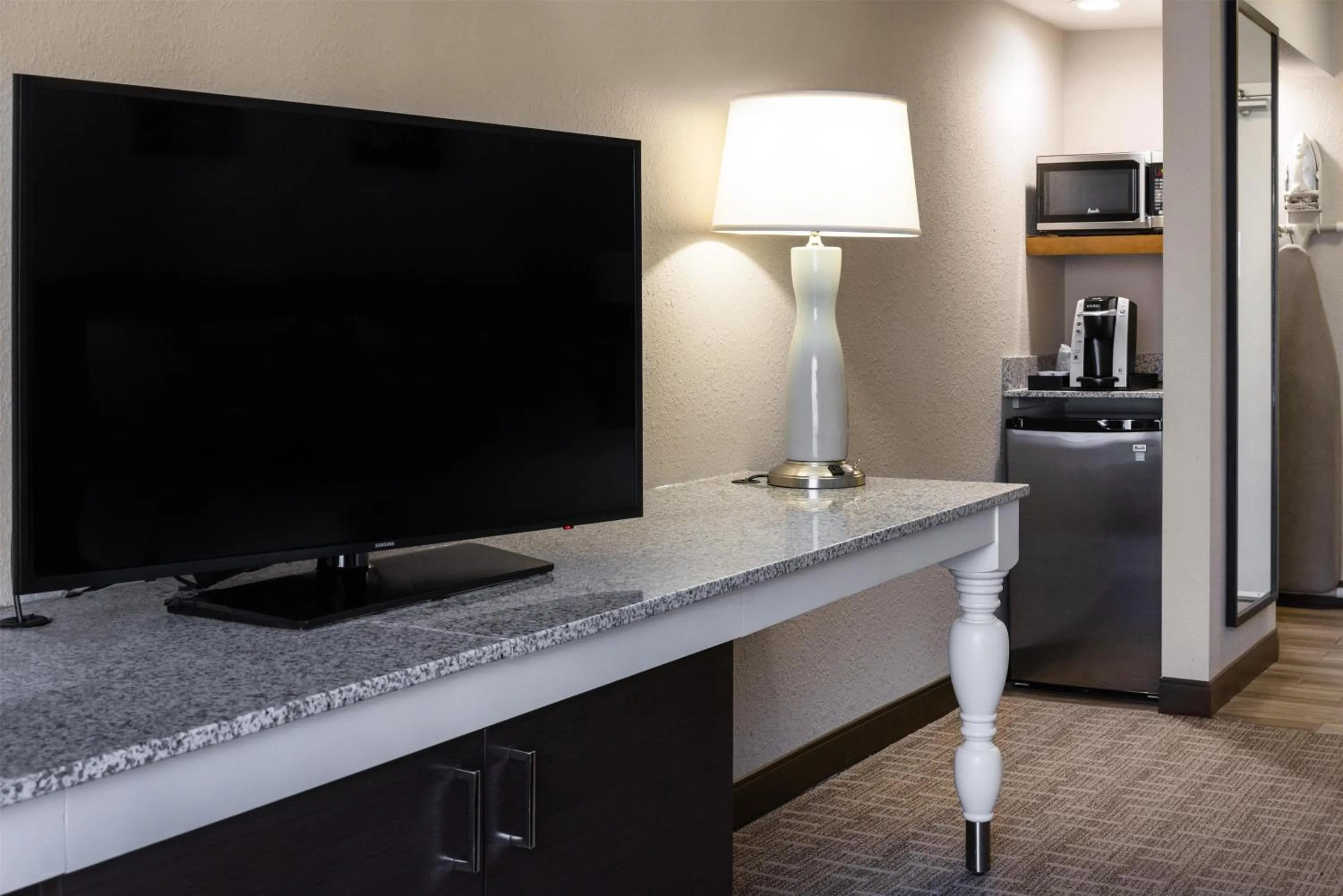 Photo of the whole room in Hilton Garden Inn Grand Forks-Und