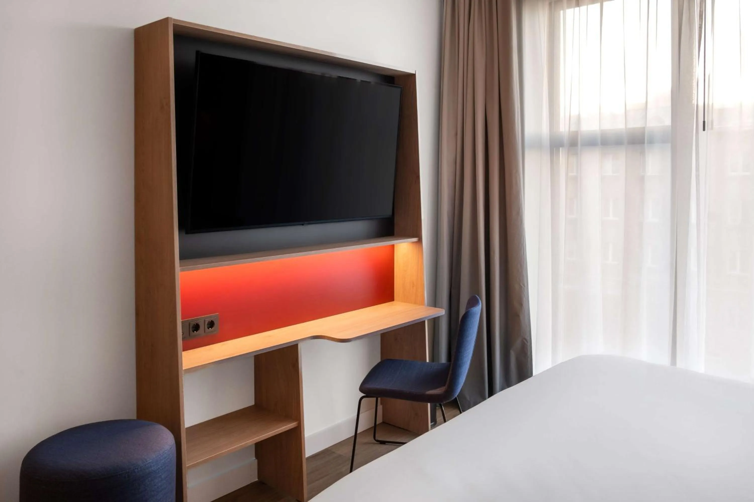 Bedroom, Bed in Hampton By Hilton Tallinn