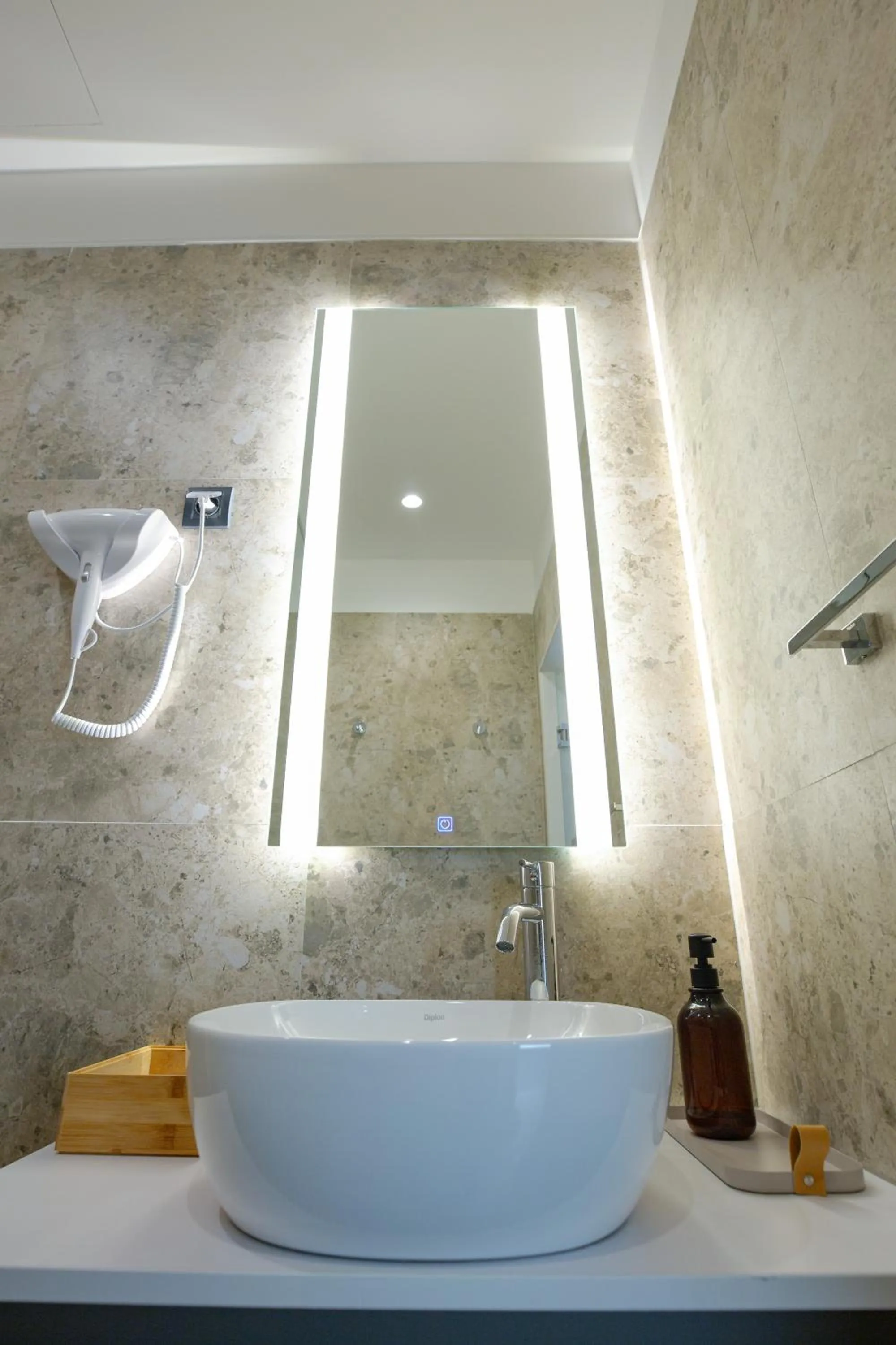 Shower in Simma Luxury Apartments & Rooms