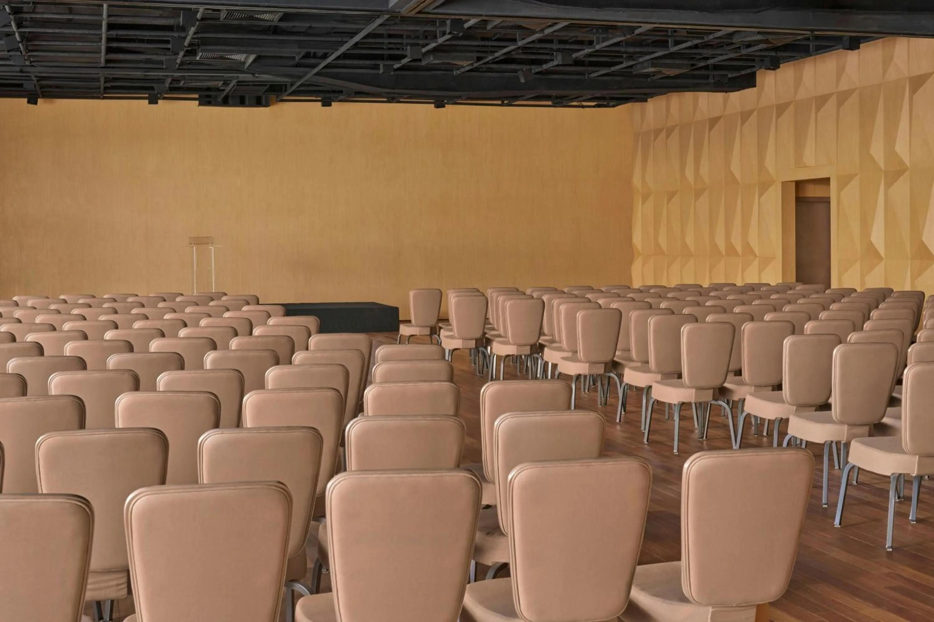 Meeting/conference room in W Sao Paulo