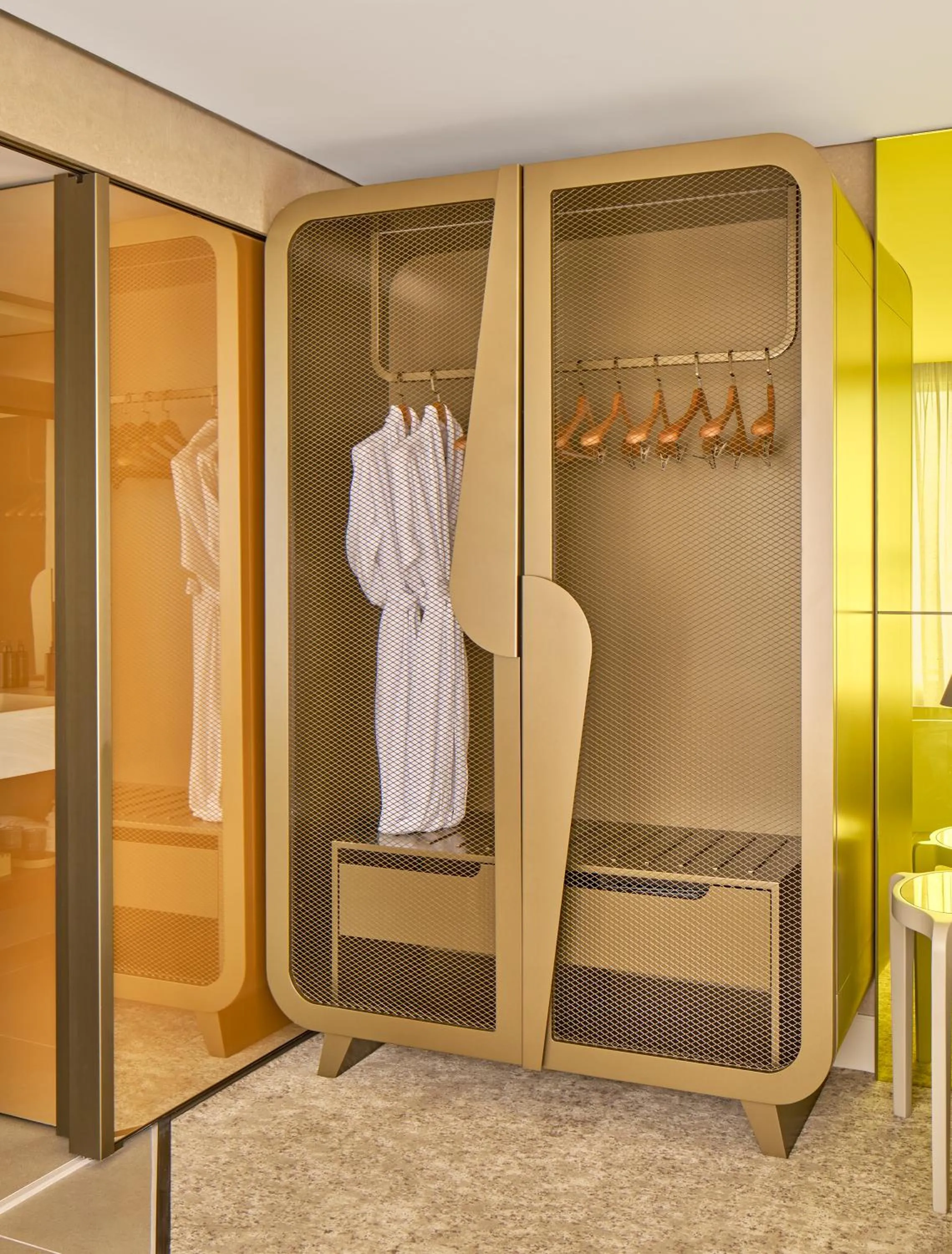 locker in W Sao Paulo