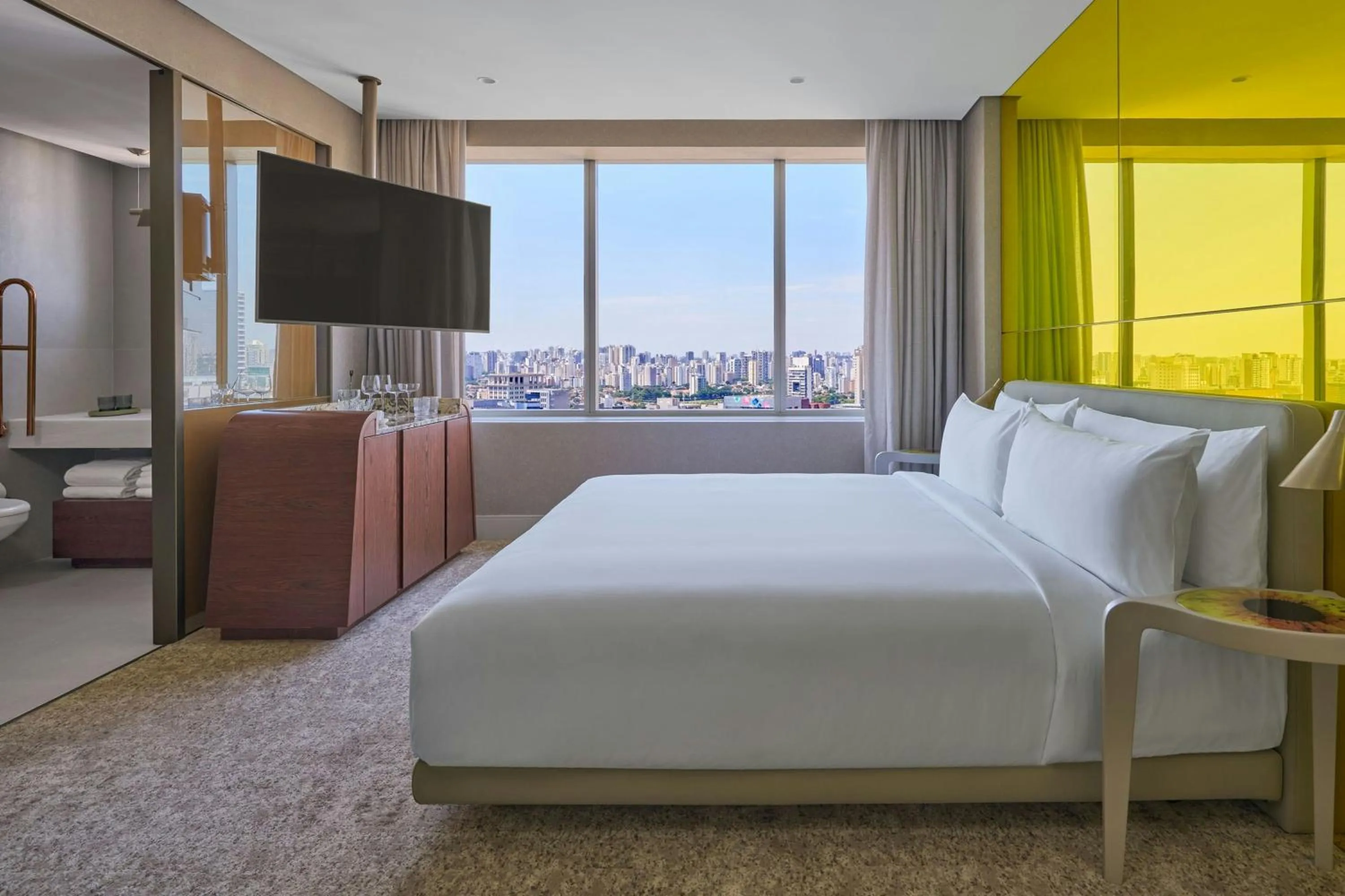 Photo of the whole room, Bed in W Sao Paulo