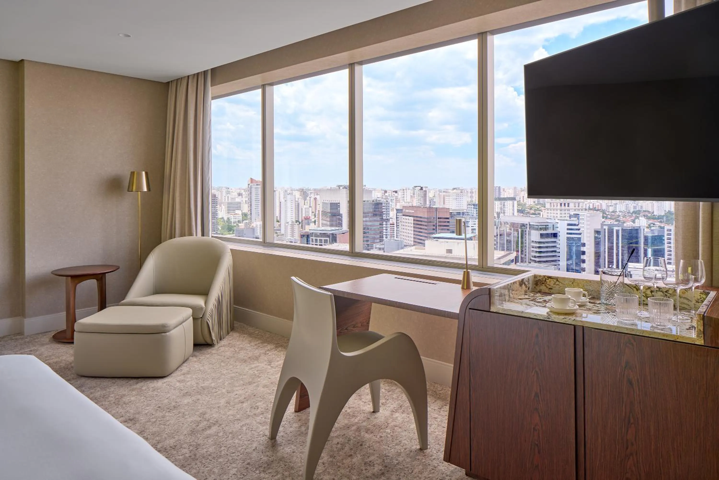 Photo of the whole room in W Sao Paulo