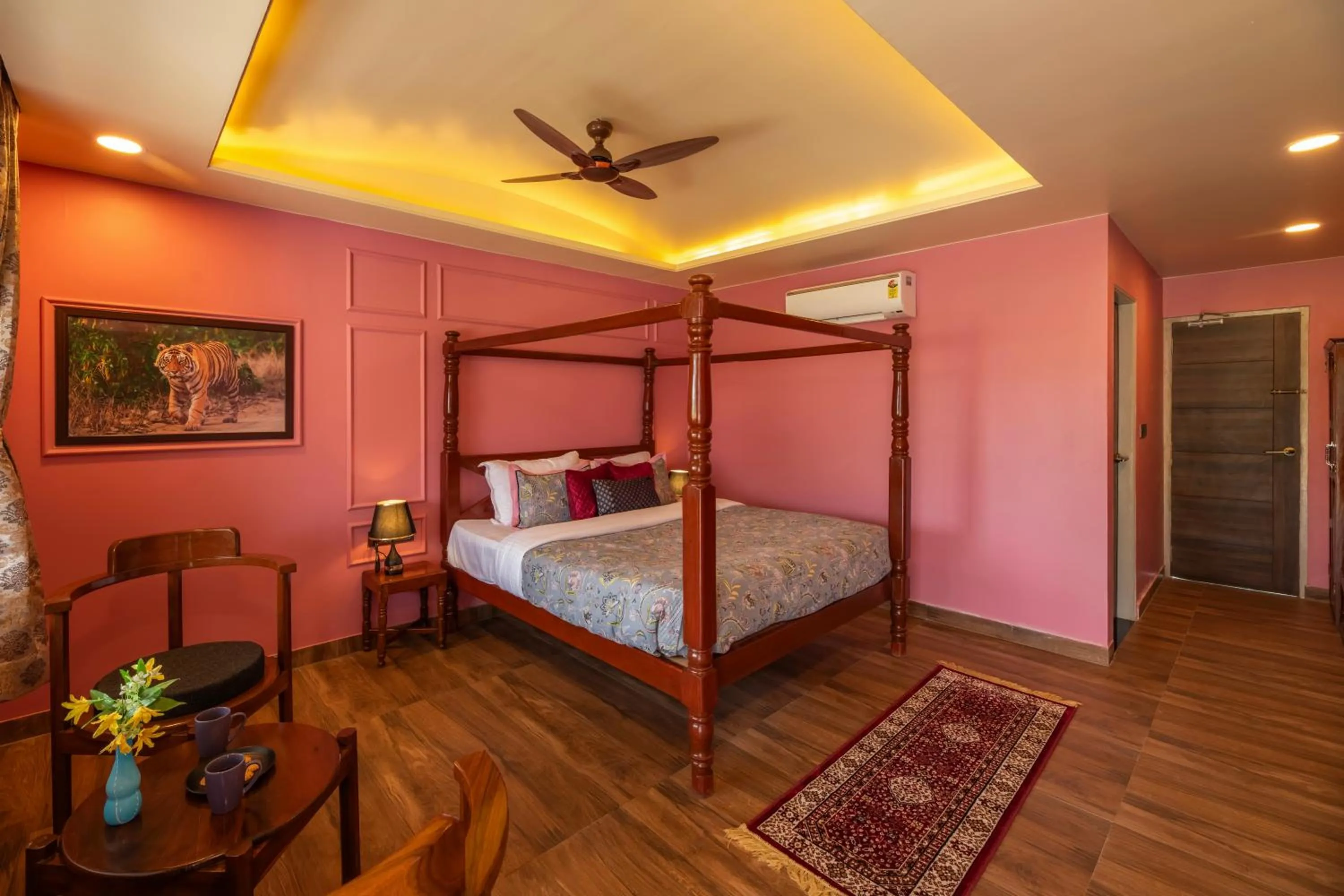 Bedroom, Bed in Aashiyana Luxury Cottages