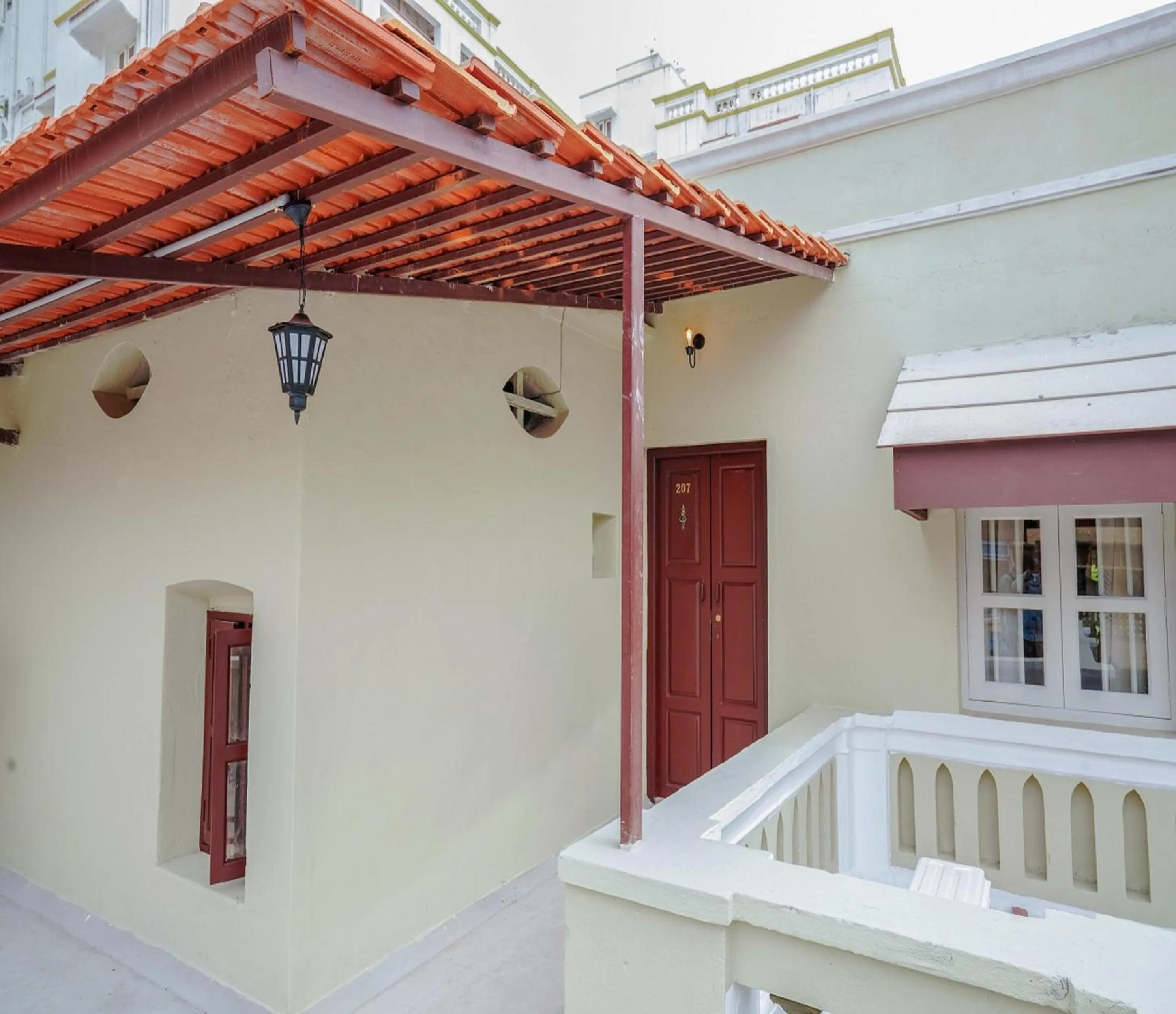 Balcony/Terrace in Heritage by DeFleur