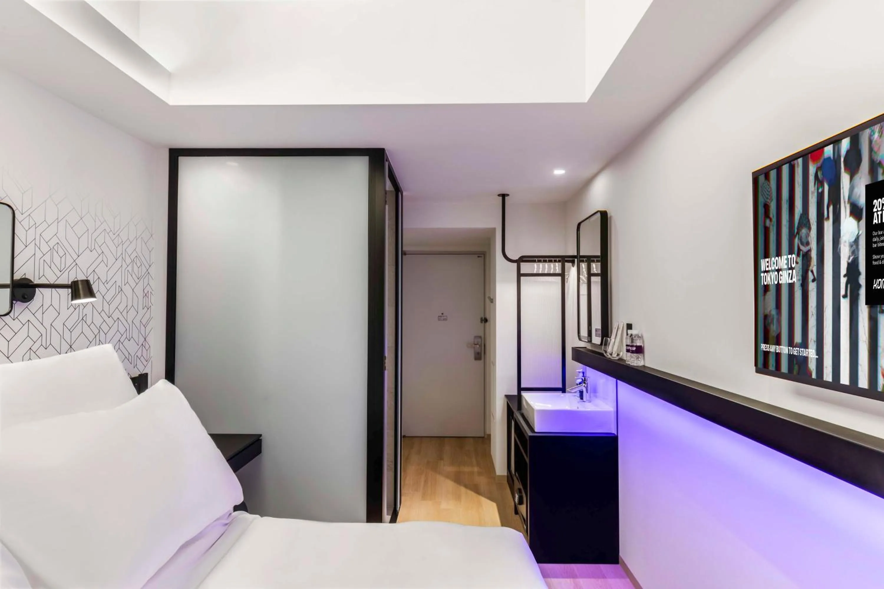 Bedroom, Bed in YOTEL Tokyo Ginza