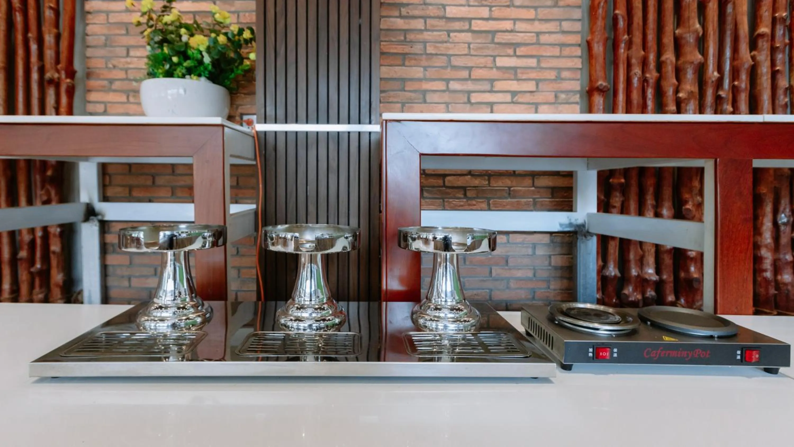 Restaurant/places to eat in Ha Tien Xua Hotel & Resort