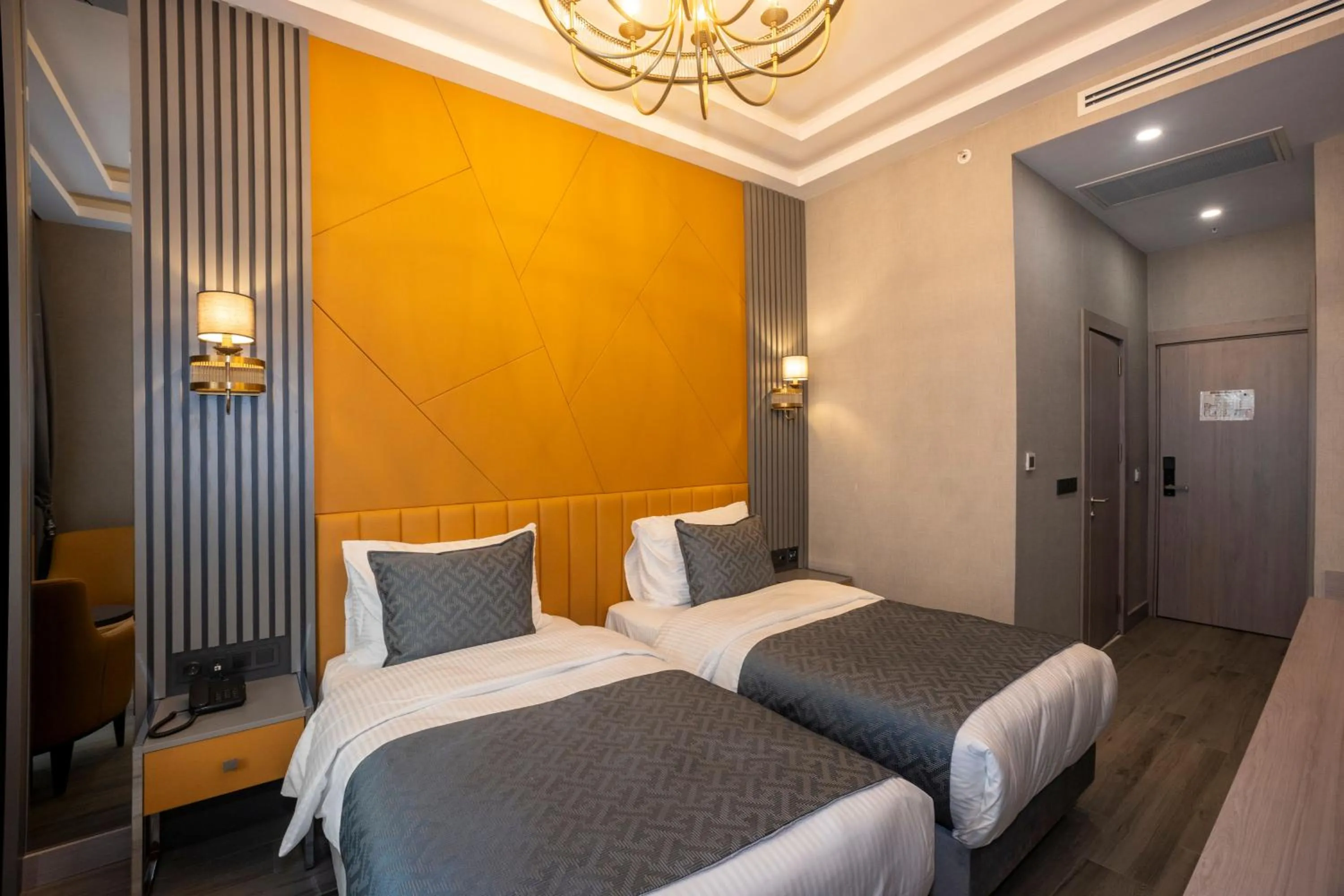 Photo of the whole room, Bed in Icon Hotel Bomonti