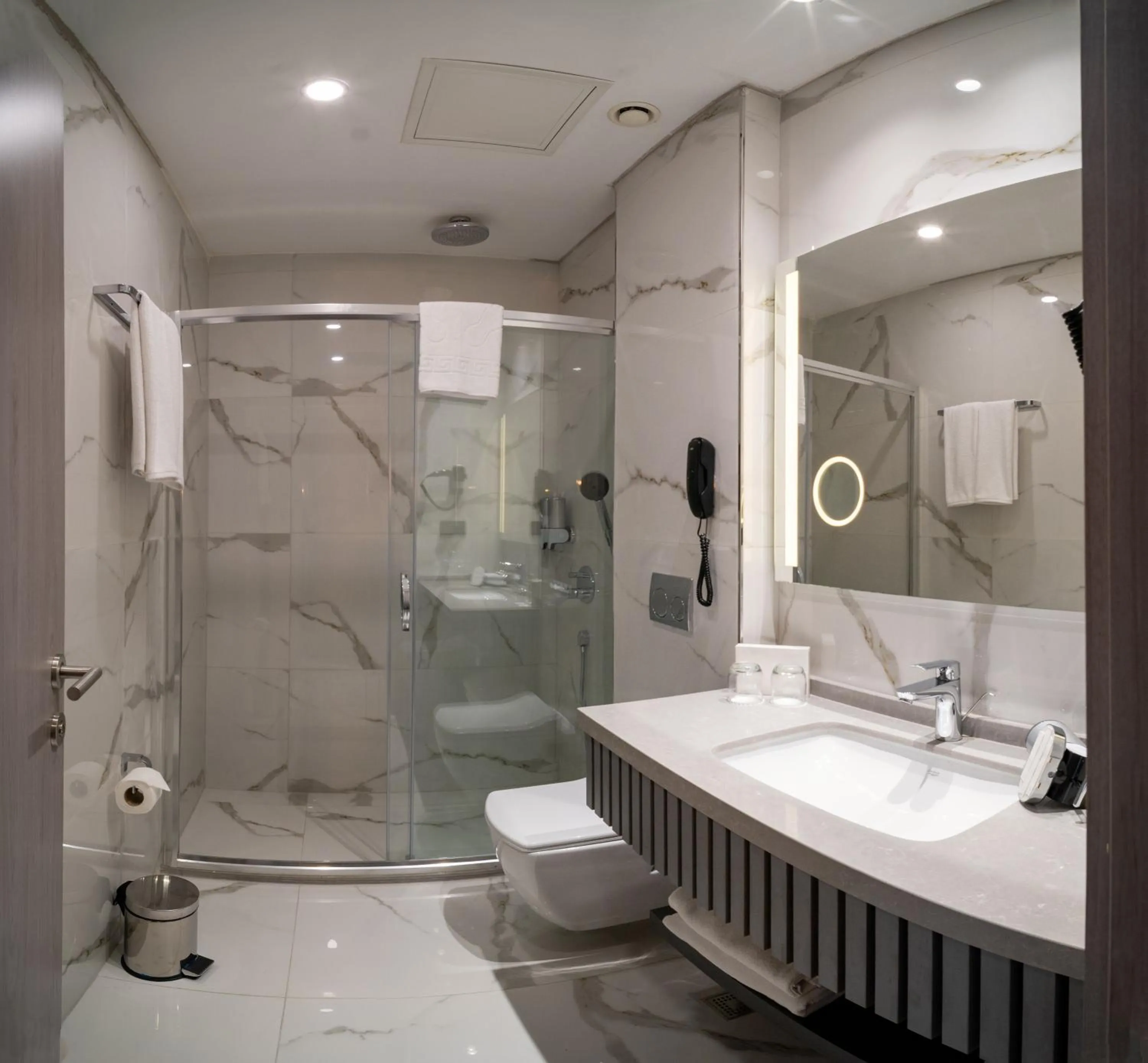 Toilet in Icon Hotel Bomonti