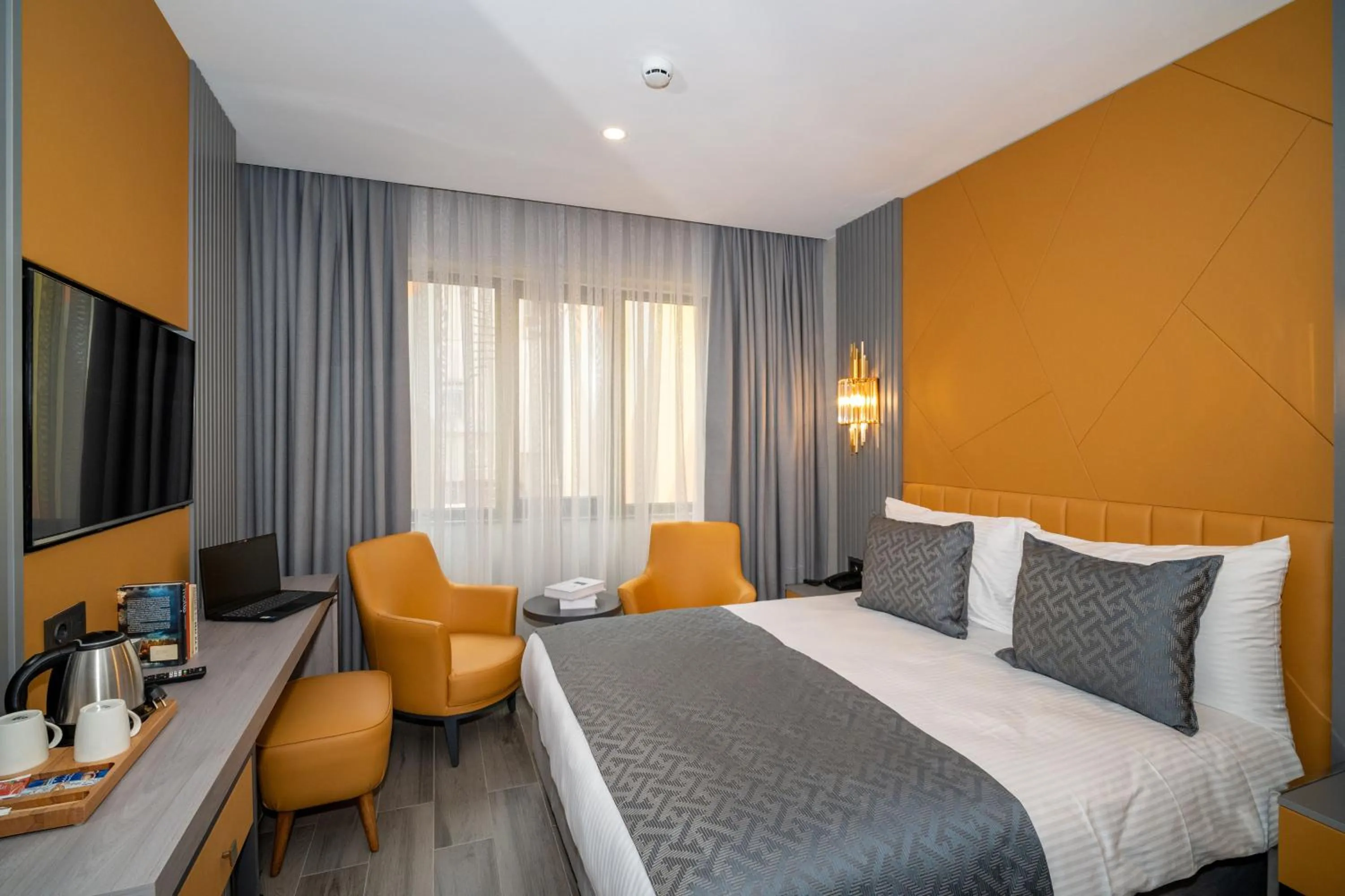 Bed in Icon Hotel Bomonti