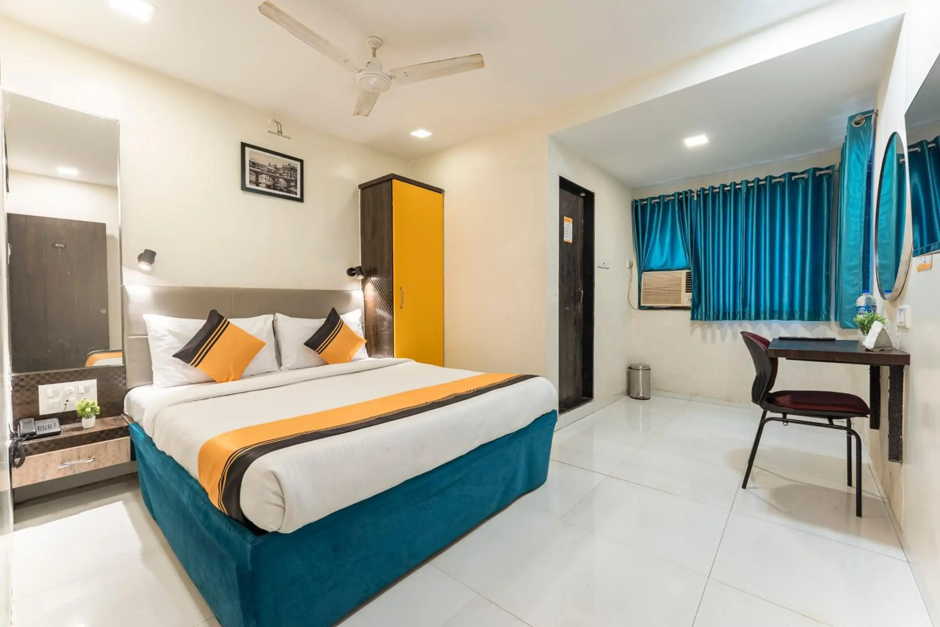 Standard Room - single occupancy in Itsy Hotels Bindra Elite Standard Room - single occupancy in Itsy Hotels Bindra Elite