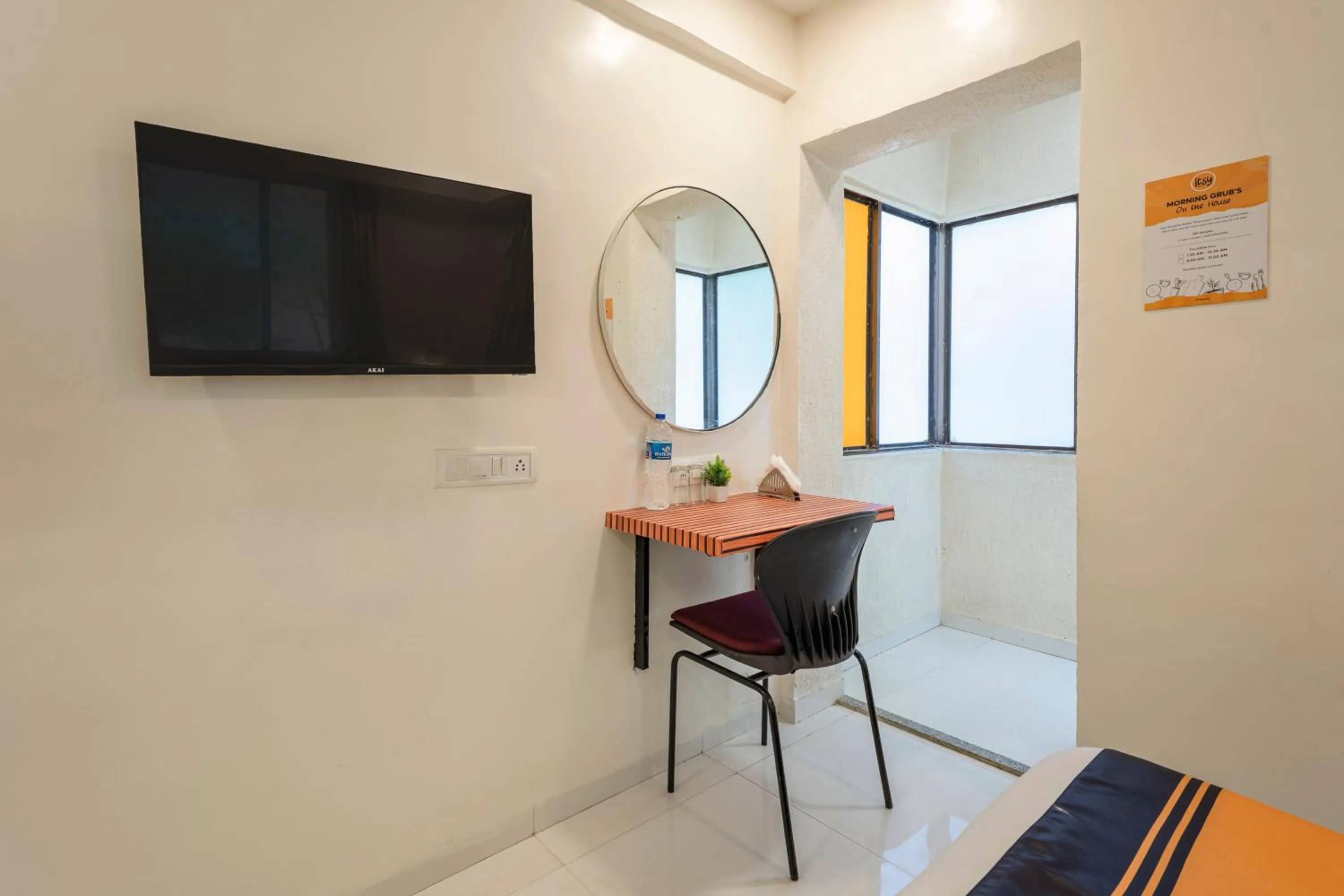Bedroom in Itsy Hotels Bindra Elite