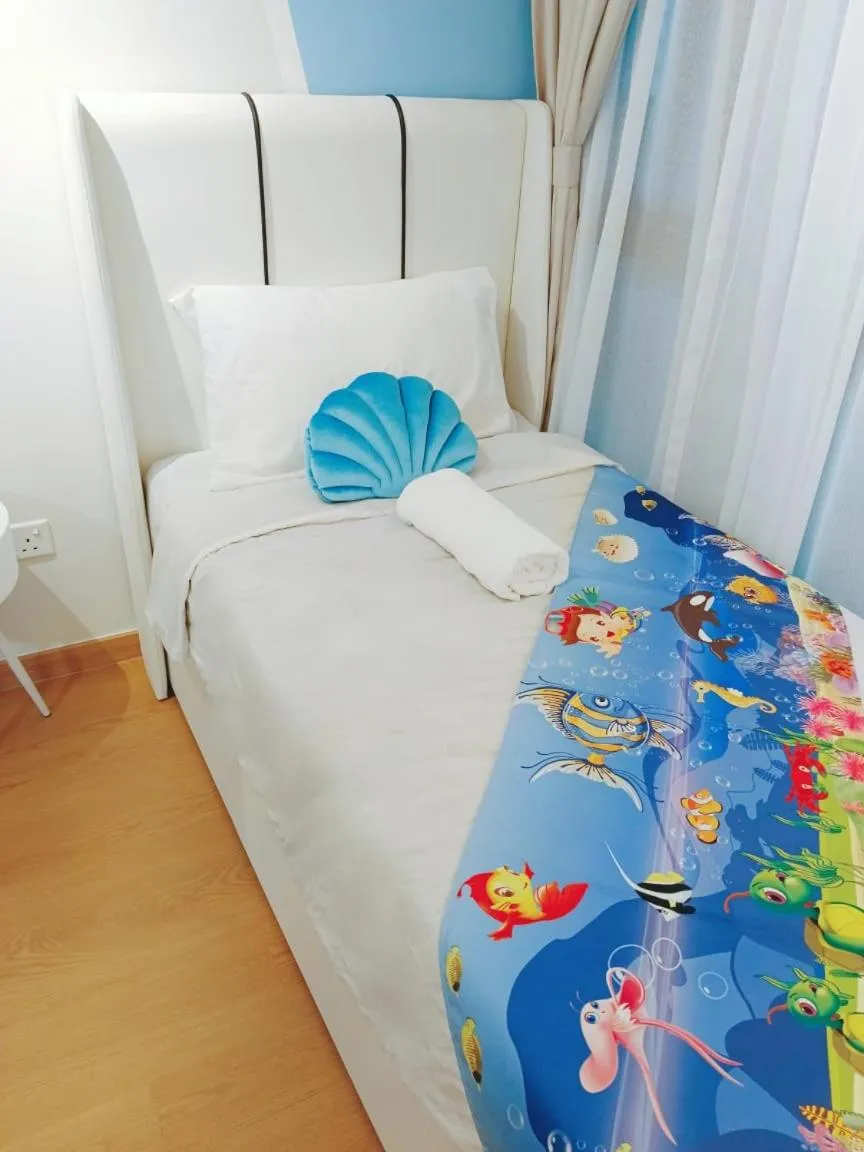 Bed in Maya Bay Residences SplashMania
