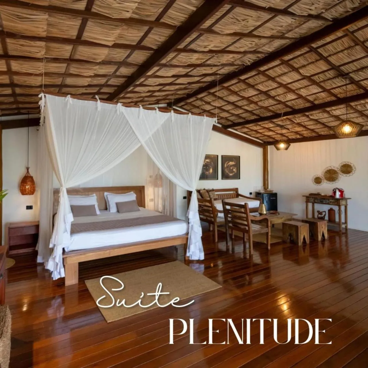 Swimming pool, Bed in Hara Pousada e SPA