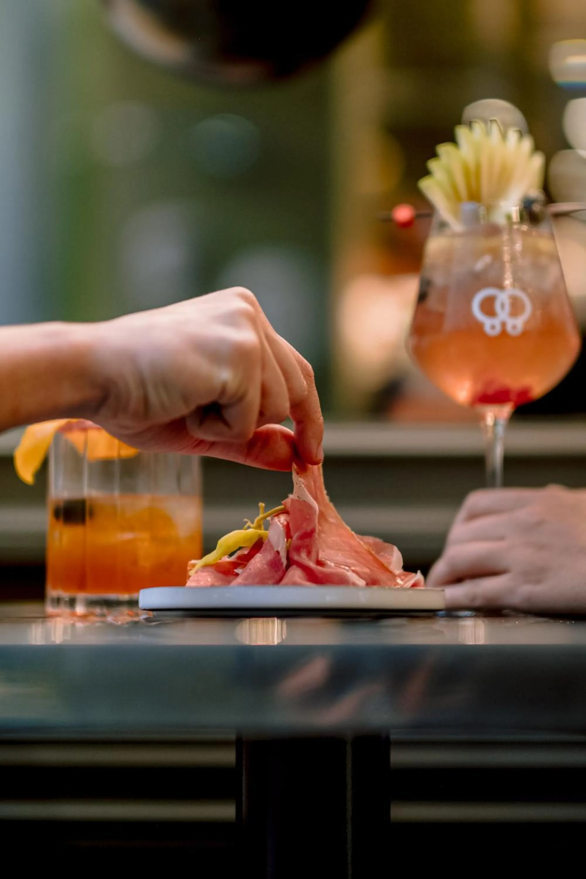 Restaurant/places to eat in Hôtel Alchimy