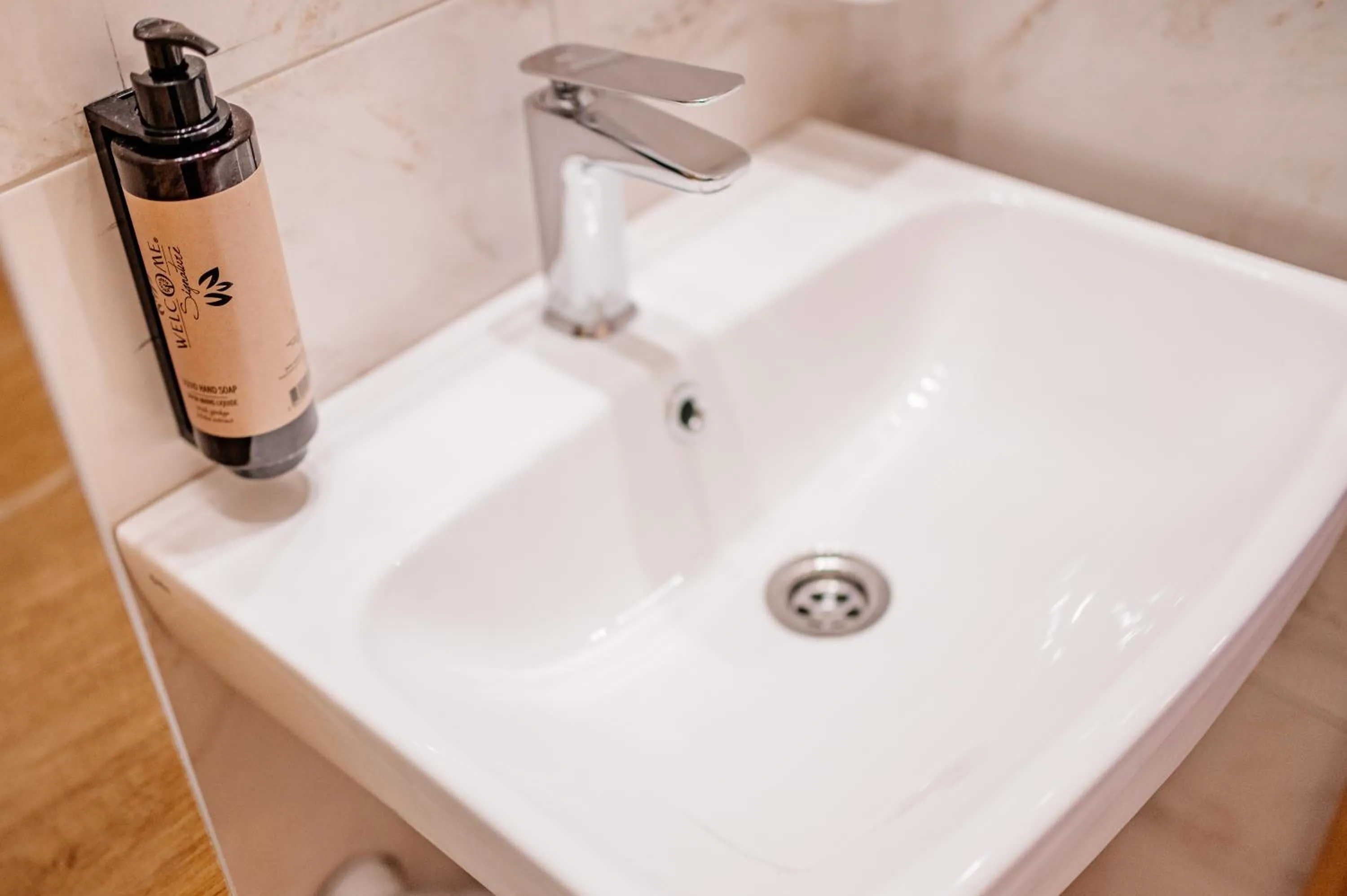 Bathroom in Hotel Zlatni bor