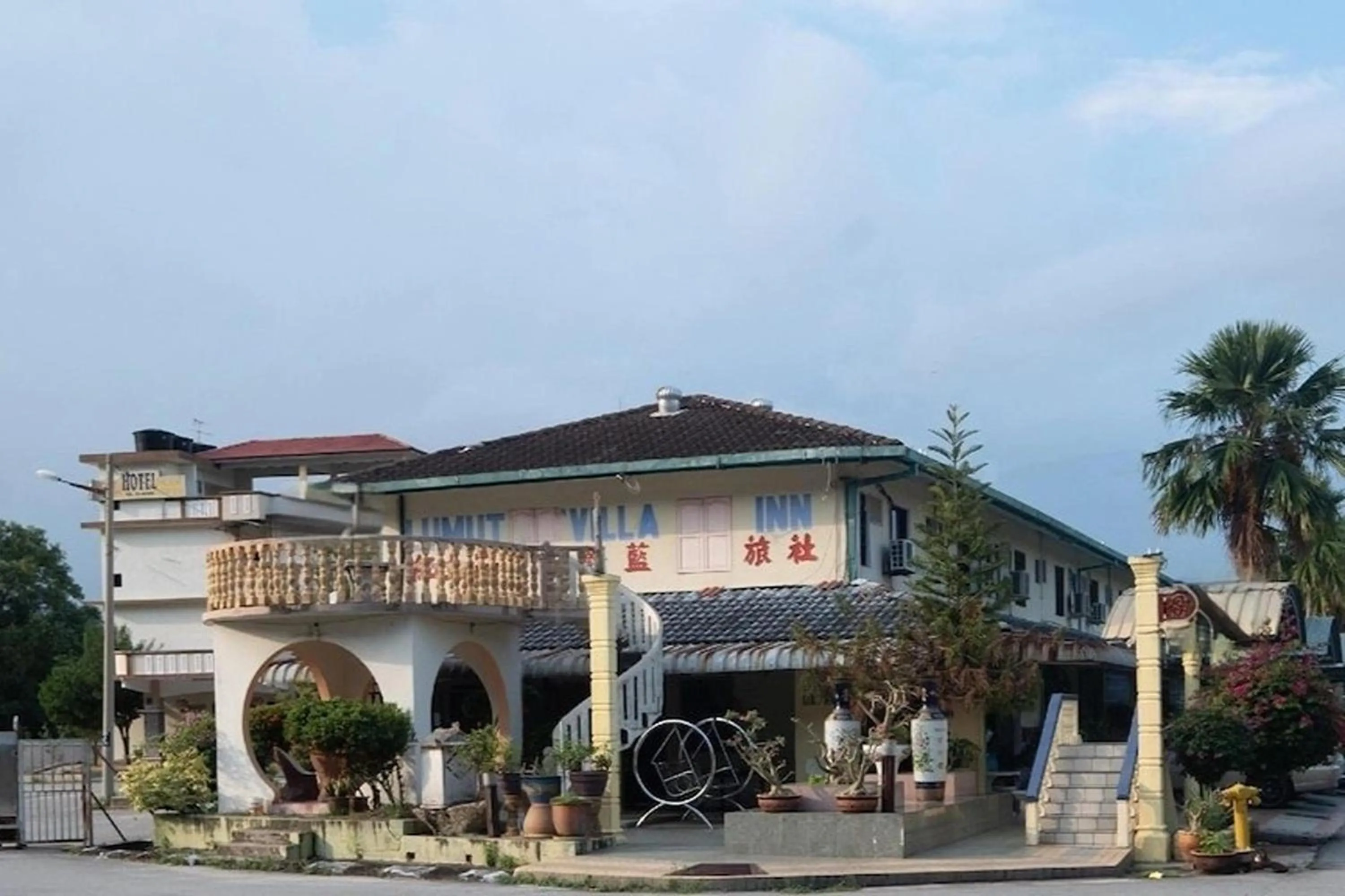 Property building in Lumut Villa Inn