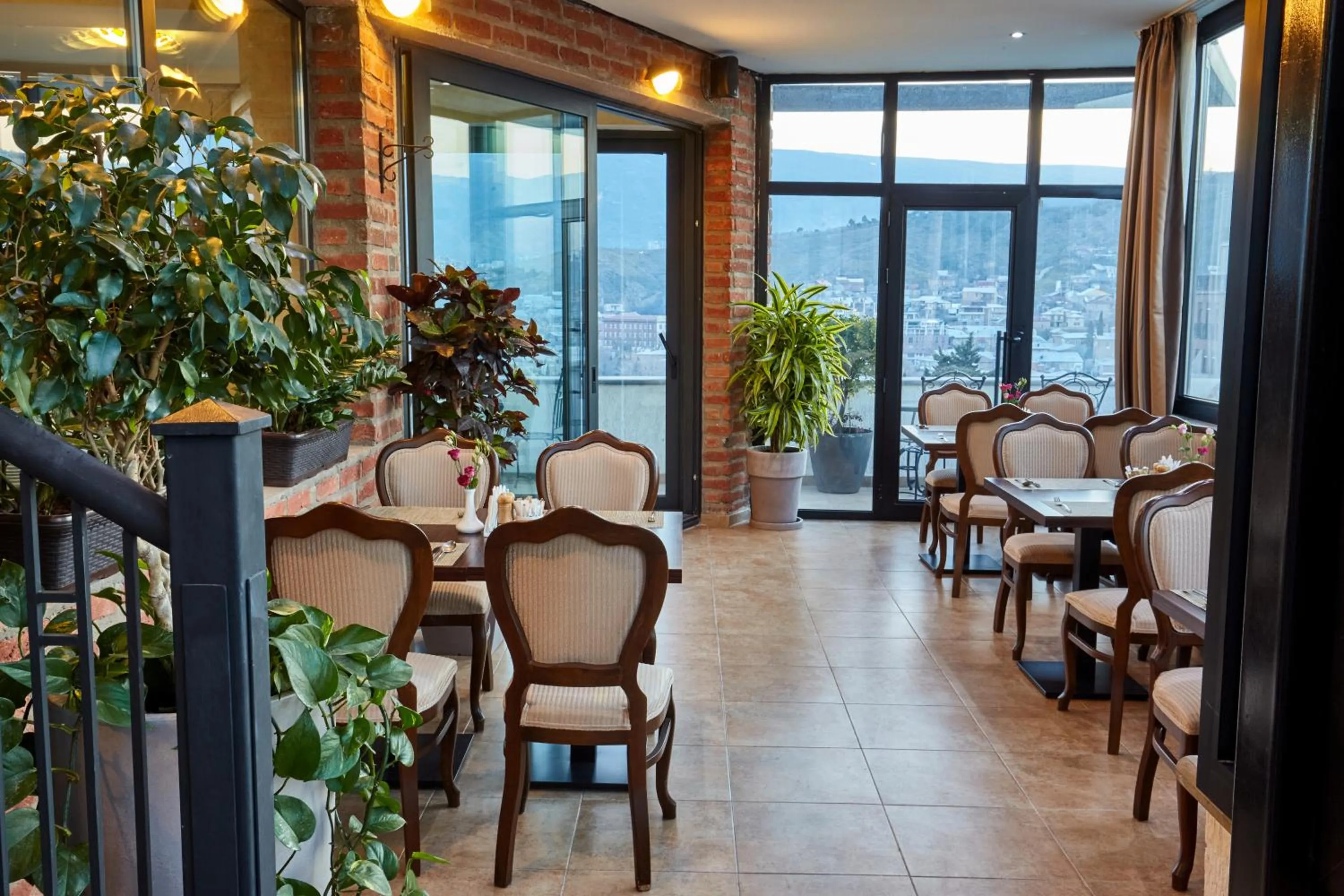 Restaurant/places to eat in Tbilisi Laerton Hotel