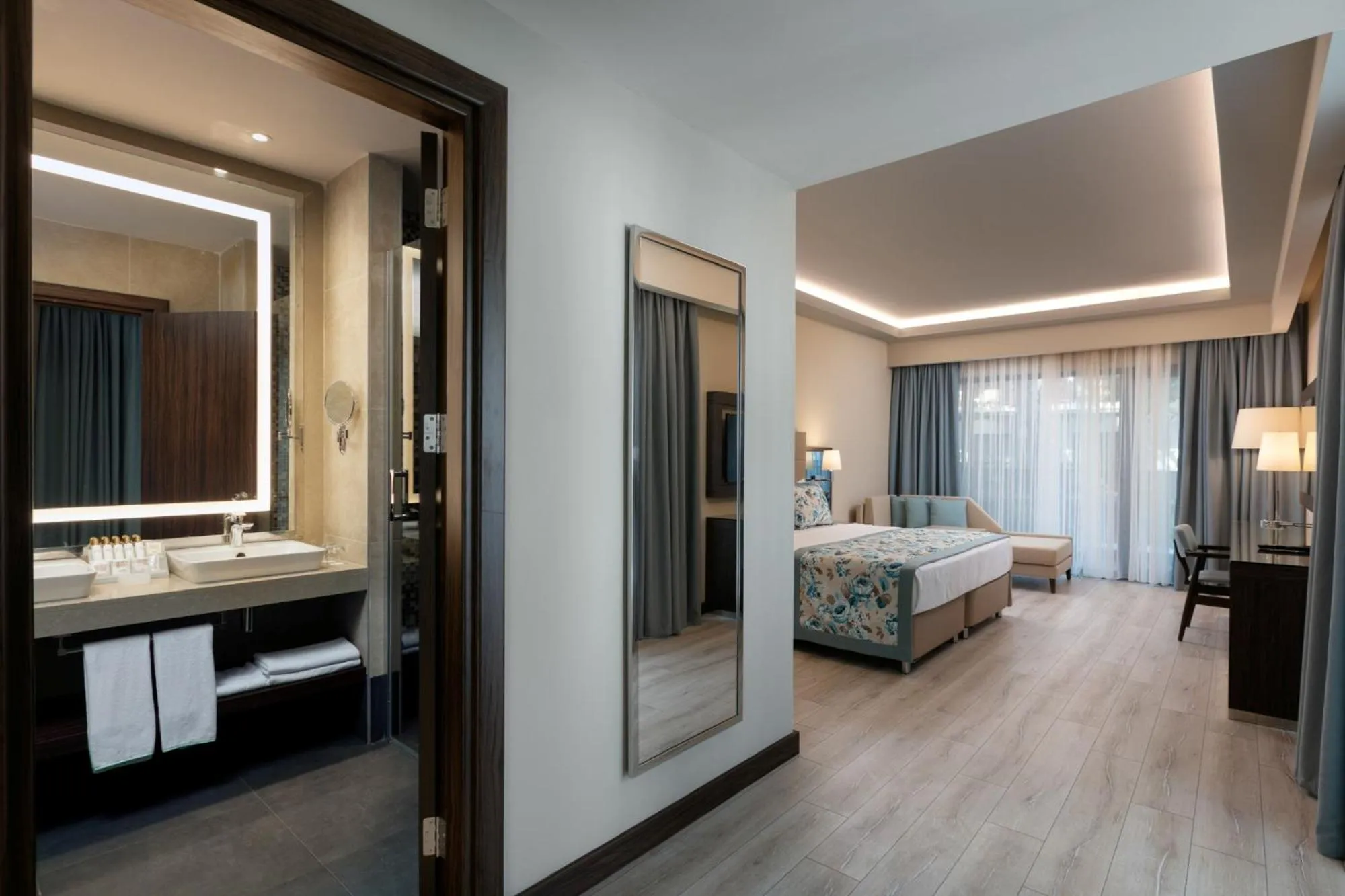 Photo of the whole room, Bed in Seven Seas Hotel Life - Ultra All Inclusive & Kids Concept