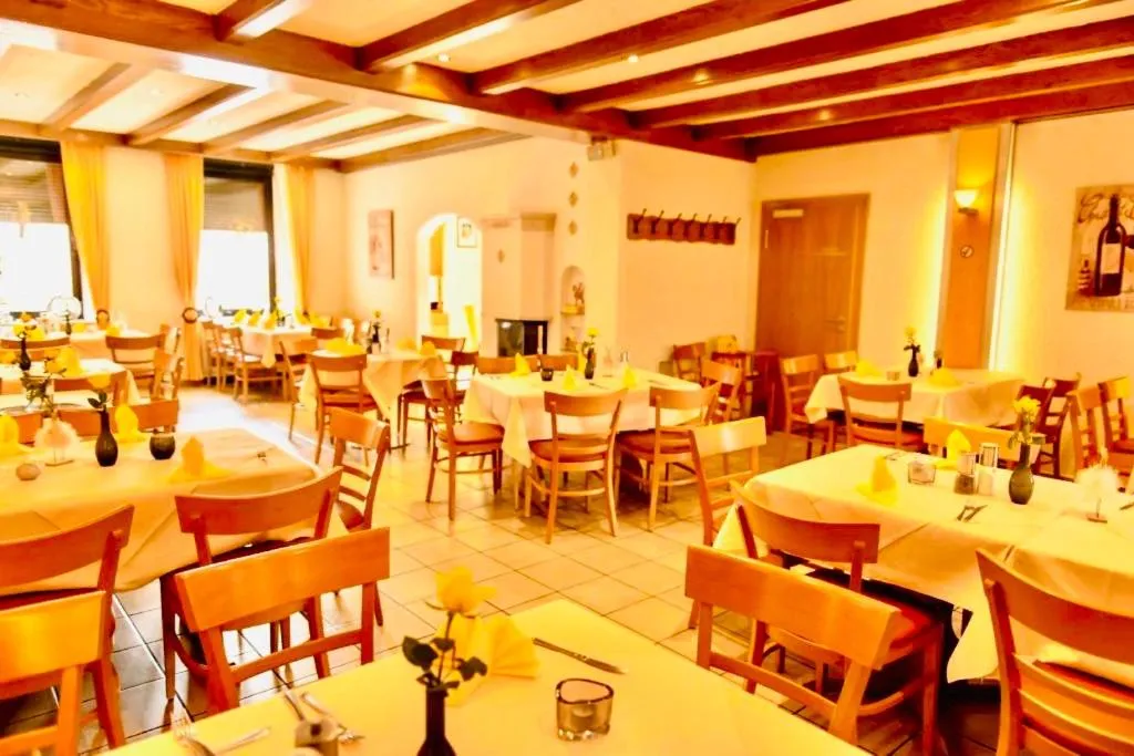 Restaurant/places to eat in Hotel Pfälzer Hof