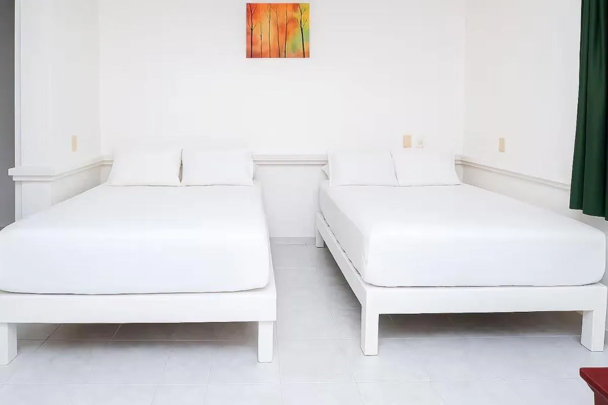 Hotel Vista Caribe 5ta Av a 5 Pasos de la Playa