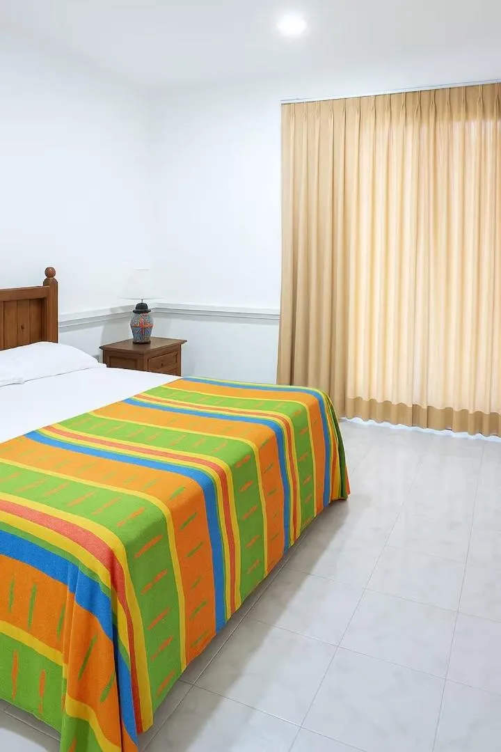 Hotel Vista Caribe 5ta Av a 5 Pasos de la Playa