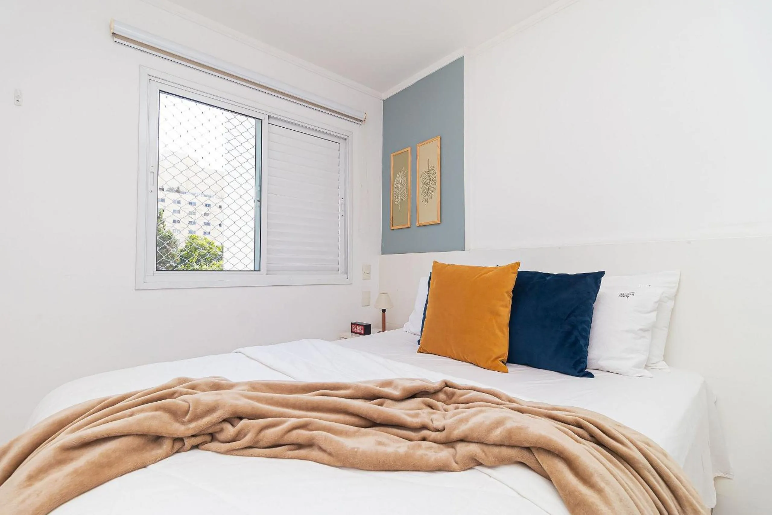 Bed in Vossa Bossa Pinheiros Style