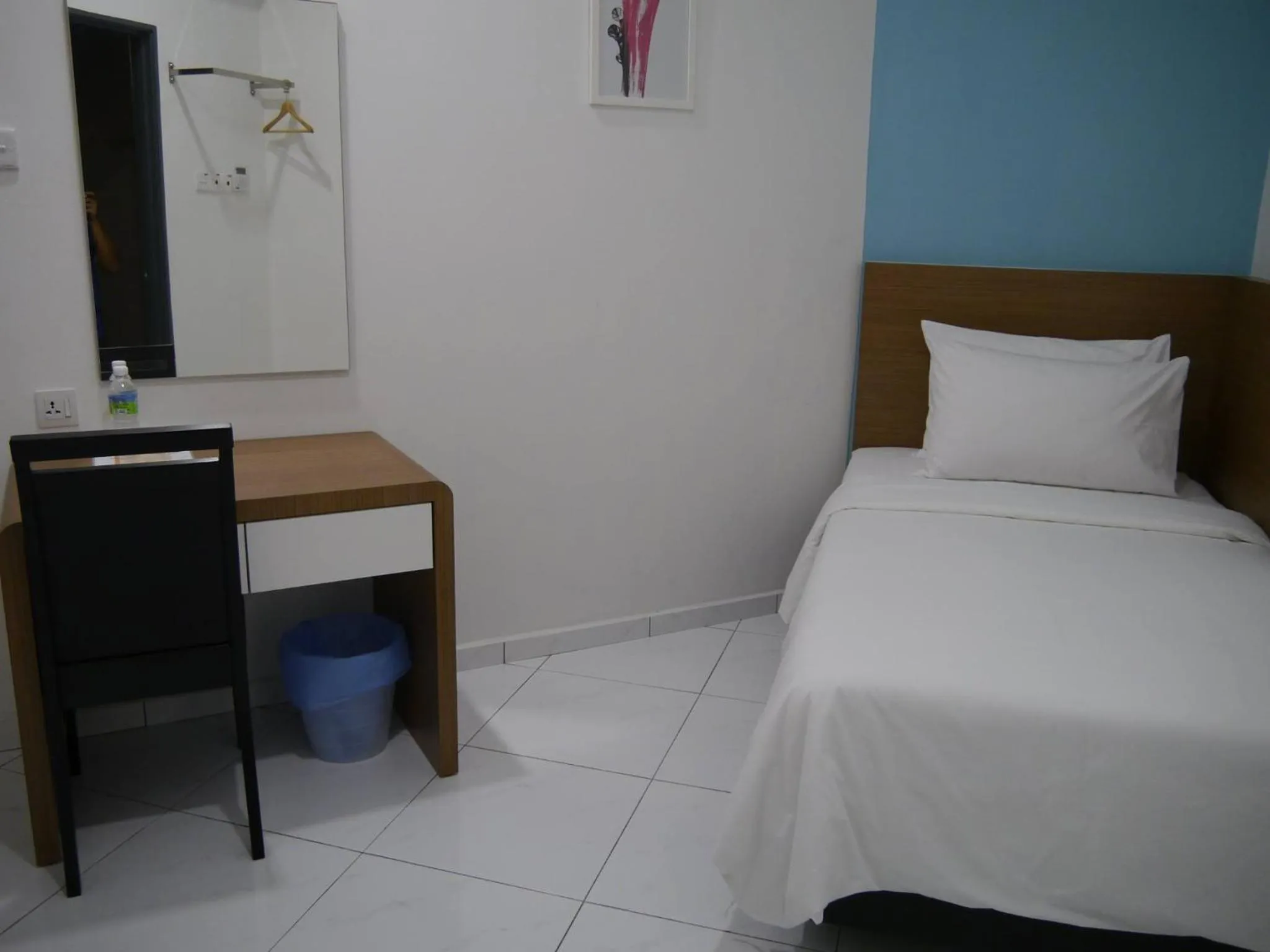 Bedroom, Bed in Hotel Wawasan