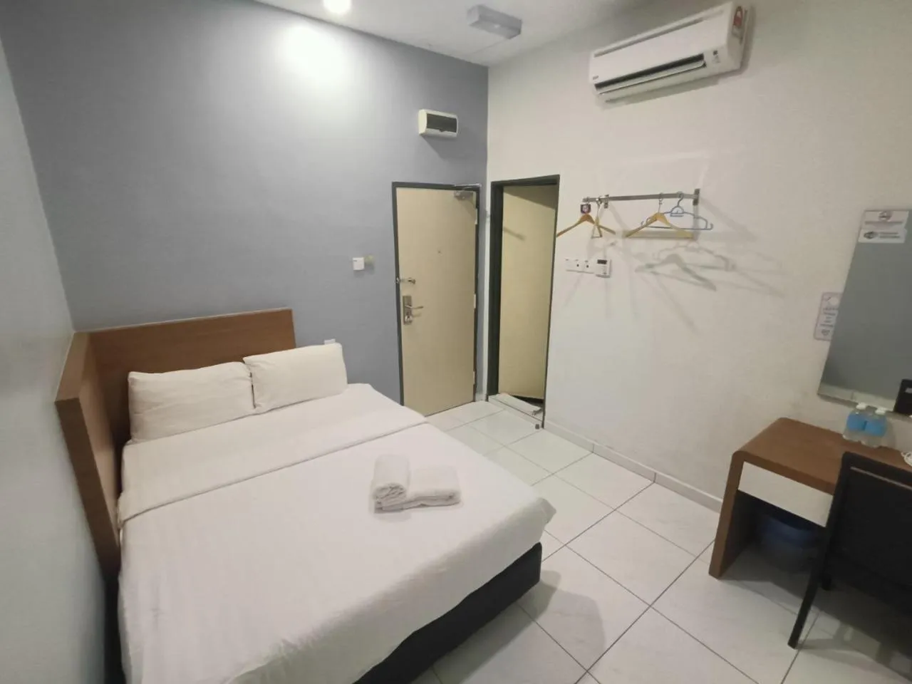 Bed in Hotel Wawasan