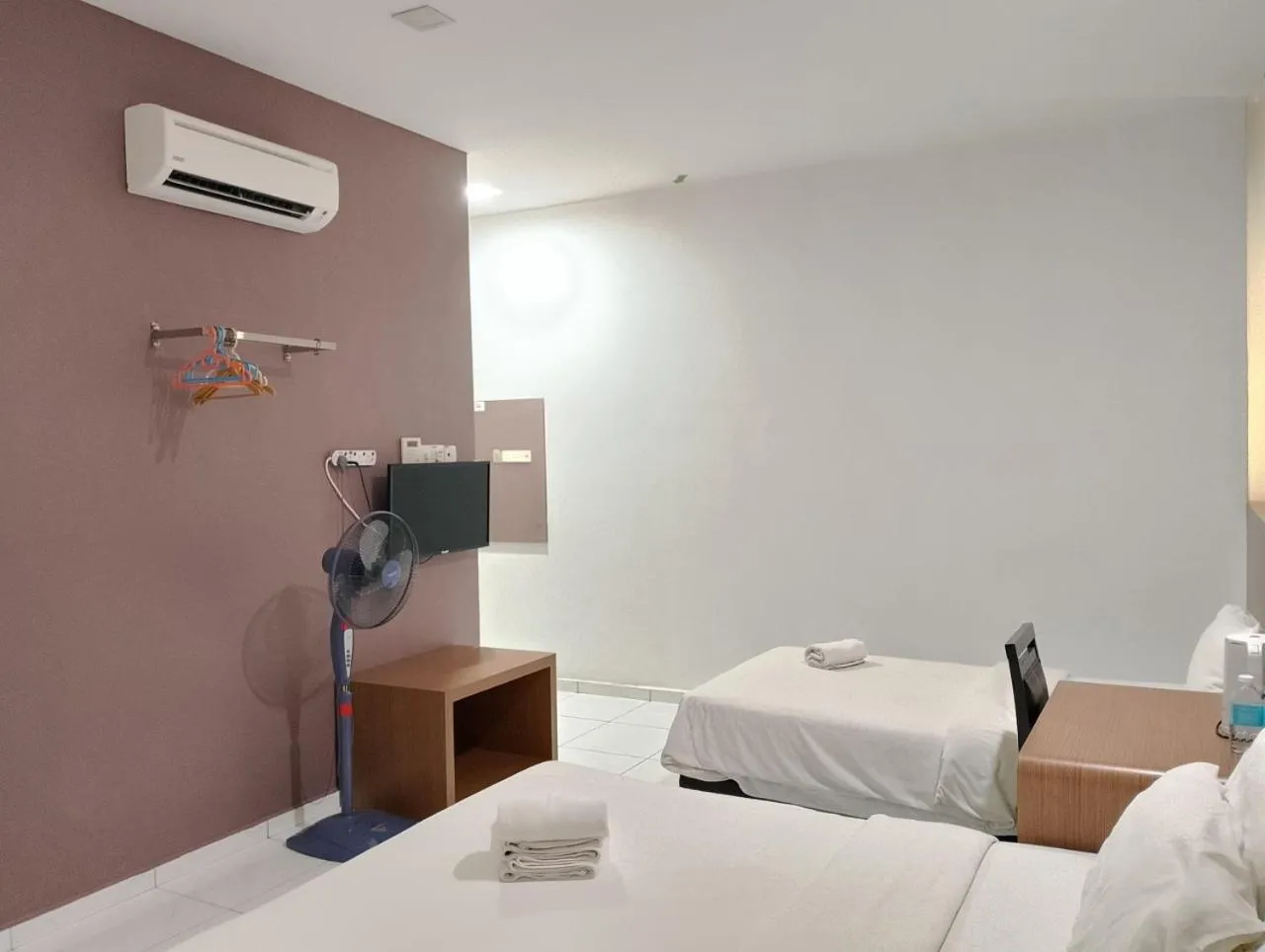 Bed in Hotel Wawasan