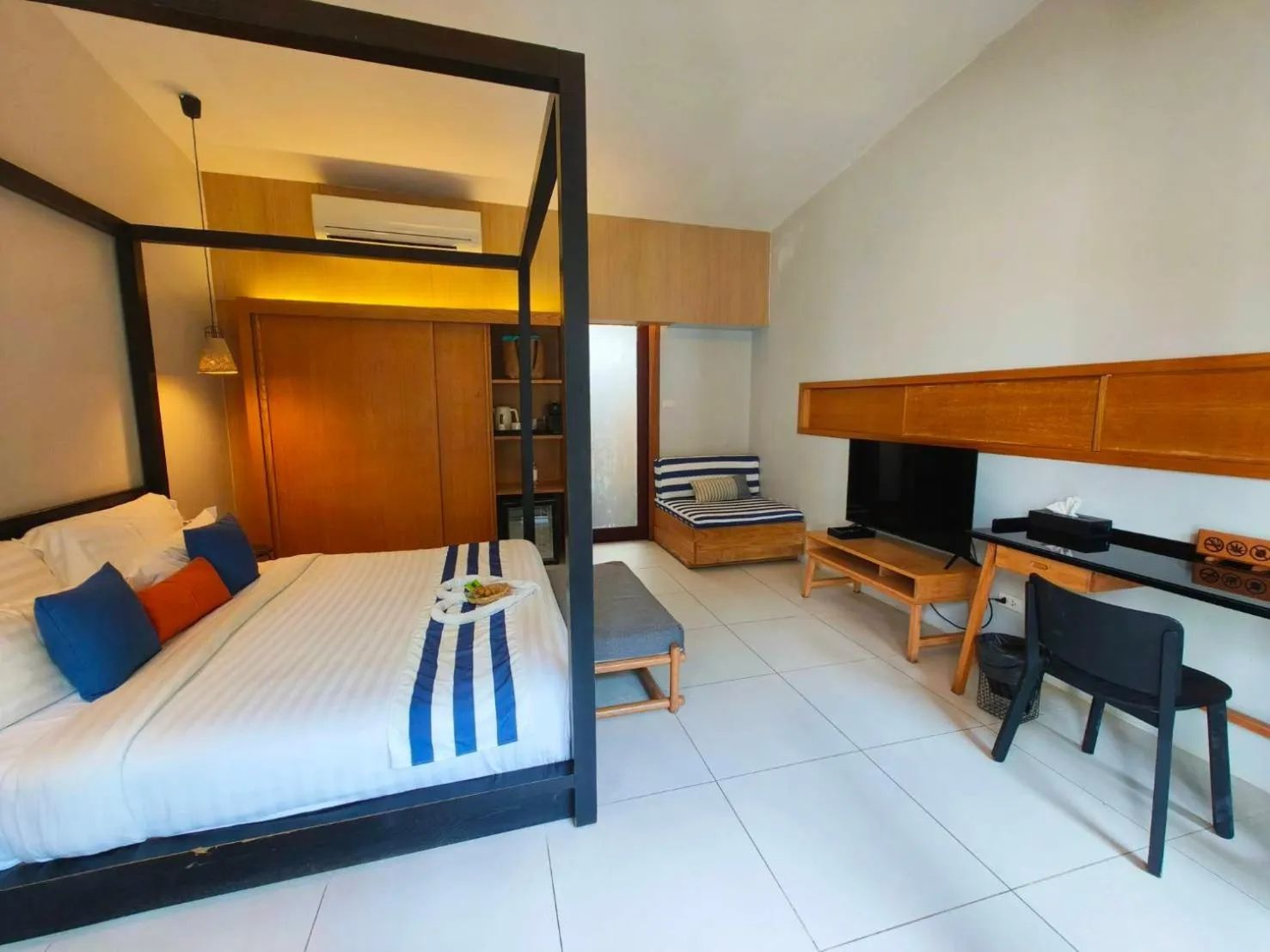 Bedroom, Bed in Casa De Mar - Koh Samui