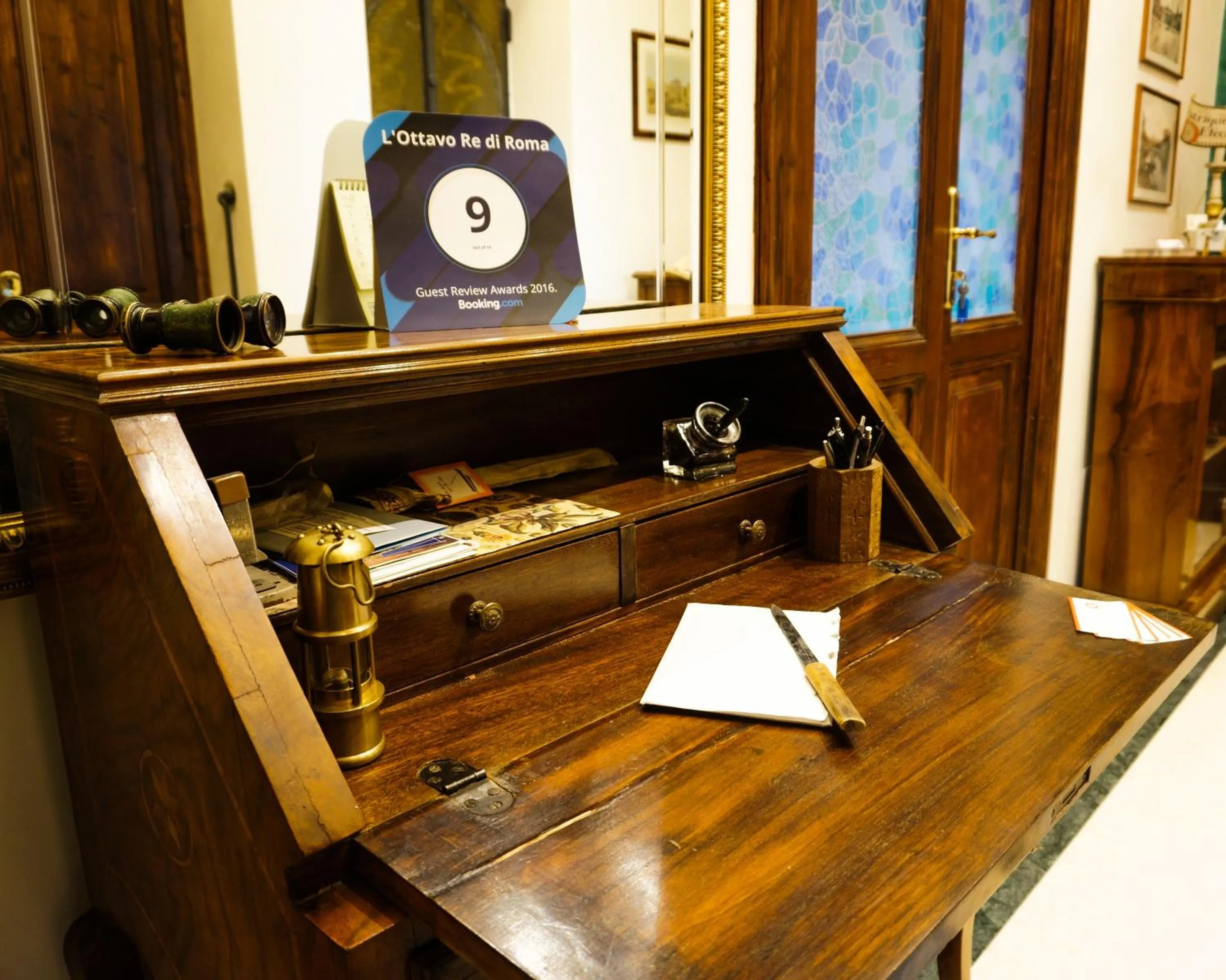 Lobby or reception in L'Ottavo Re di Roma