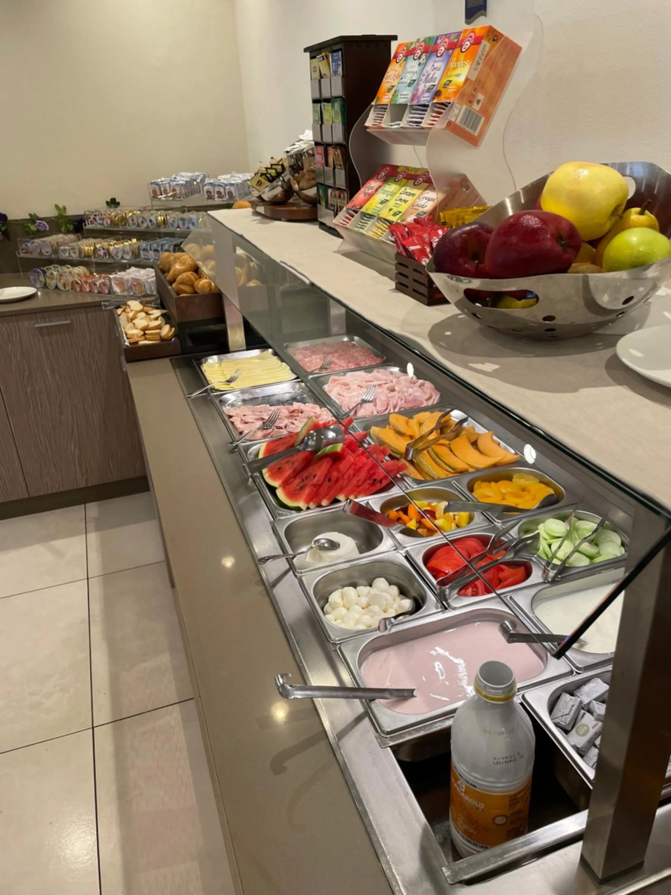 Food in Hotel Montreal