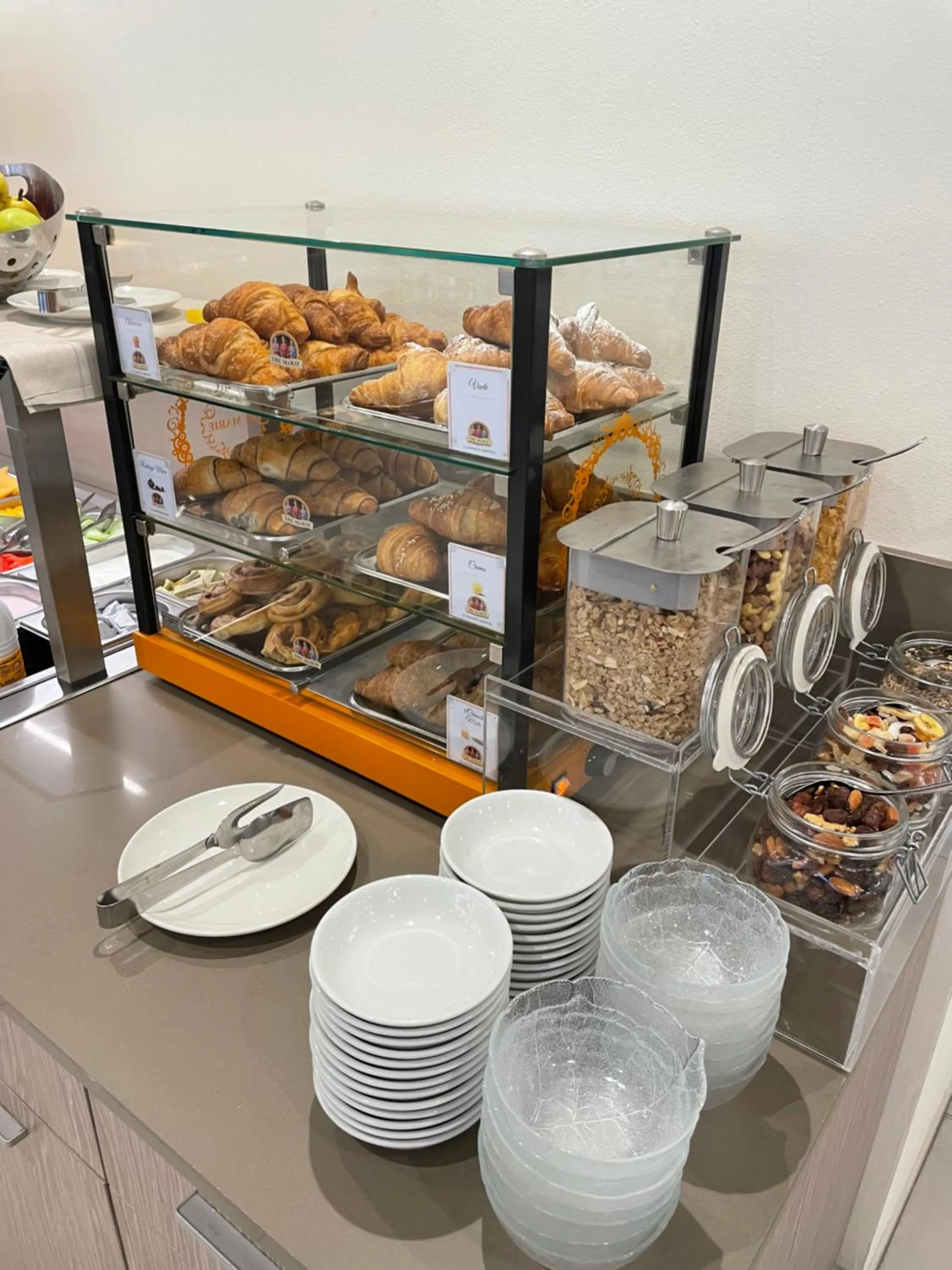 Food in Hotel Montreal