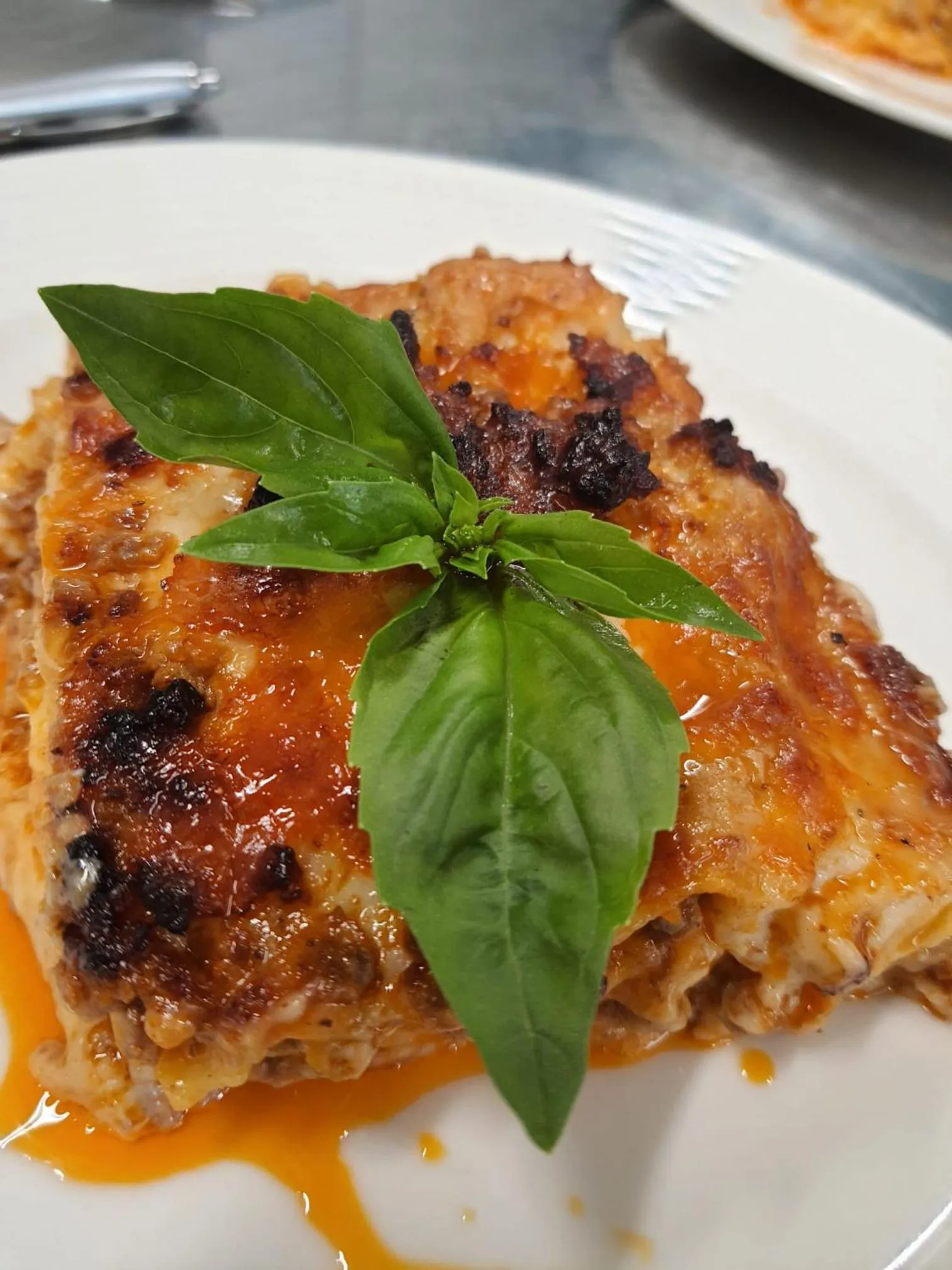 Restaurant/places to eat in Hotel Montreal