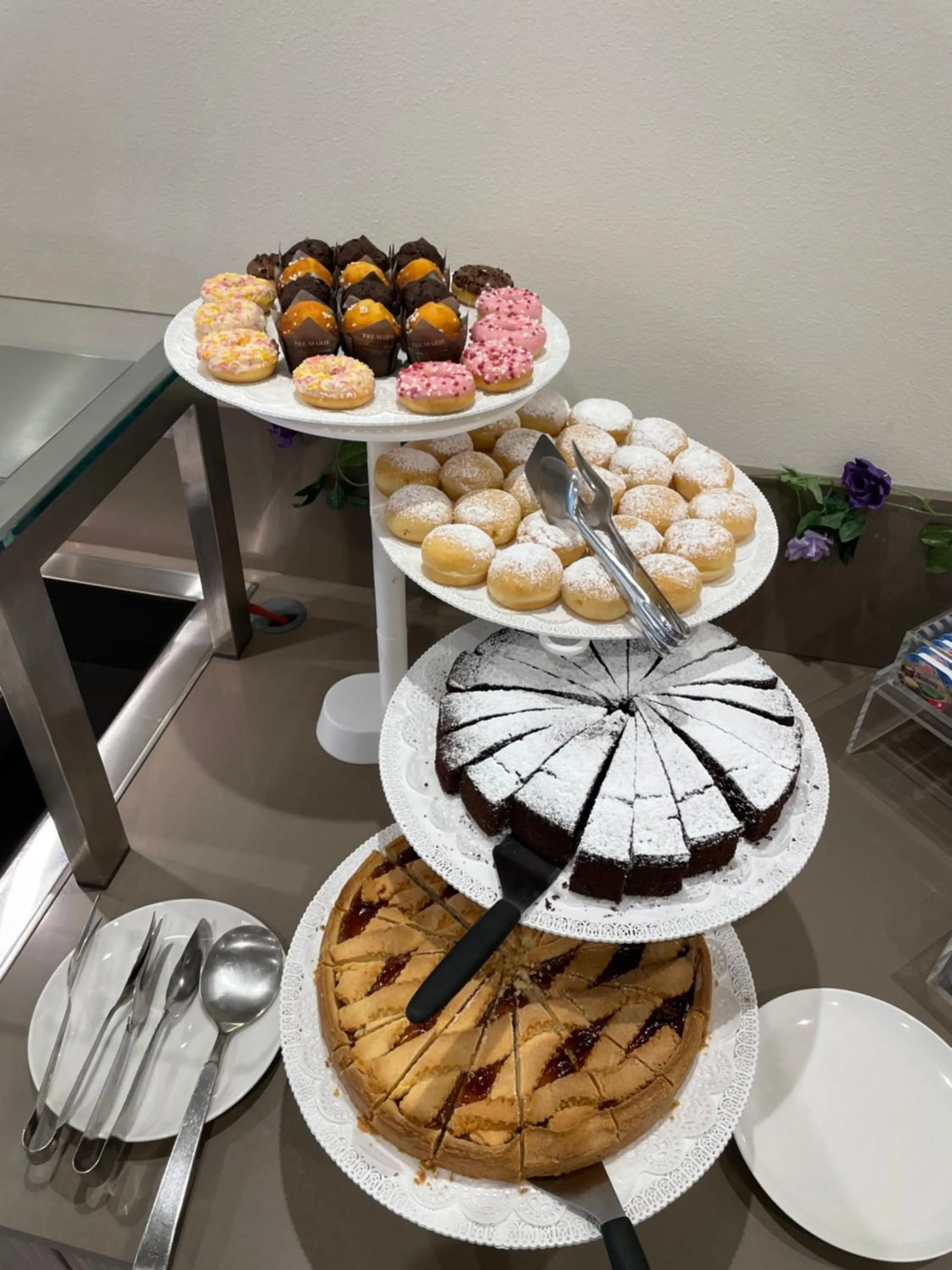 Food in Hotel Montreal