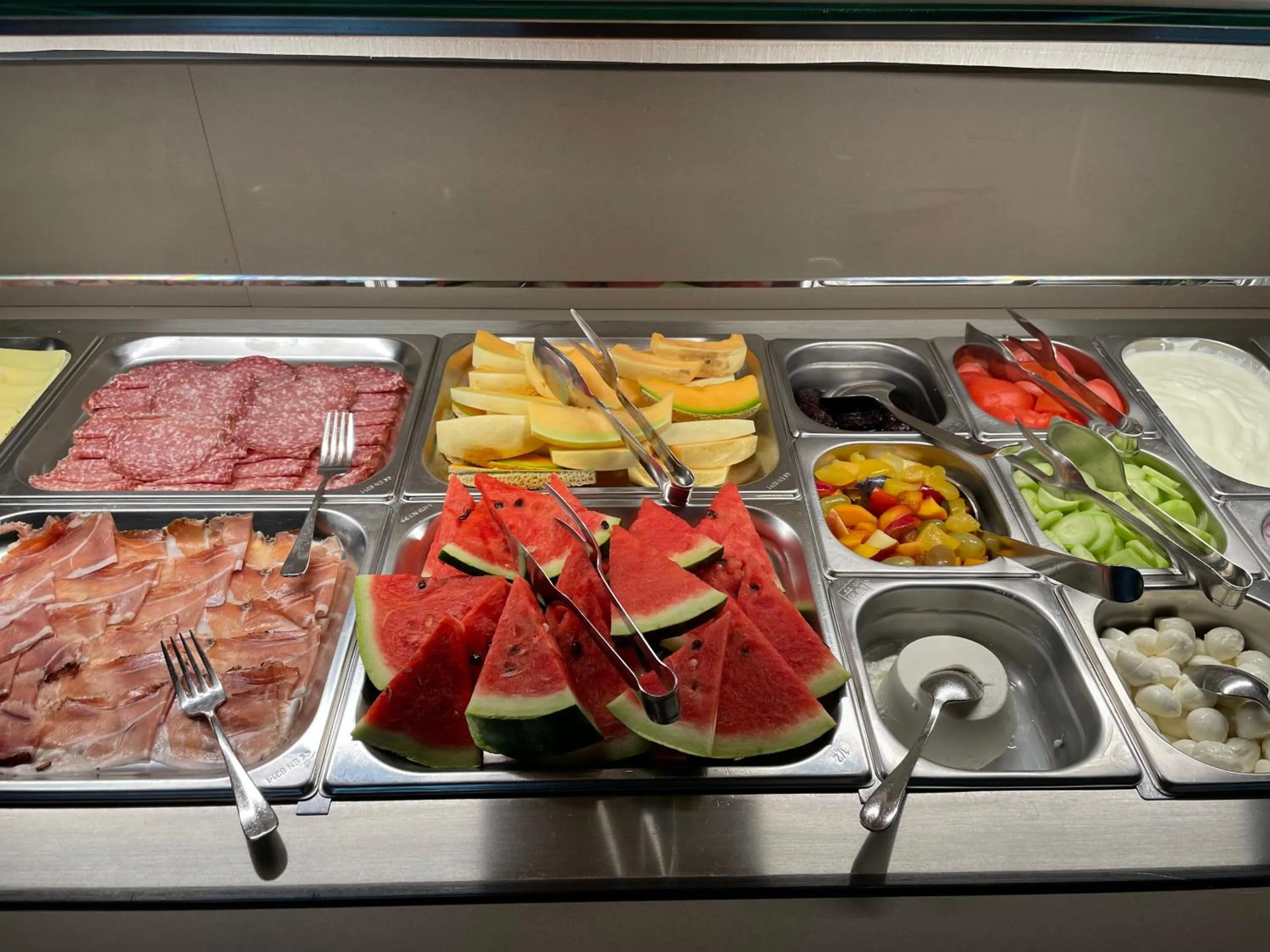 Food in Hotel Montreal