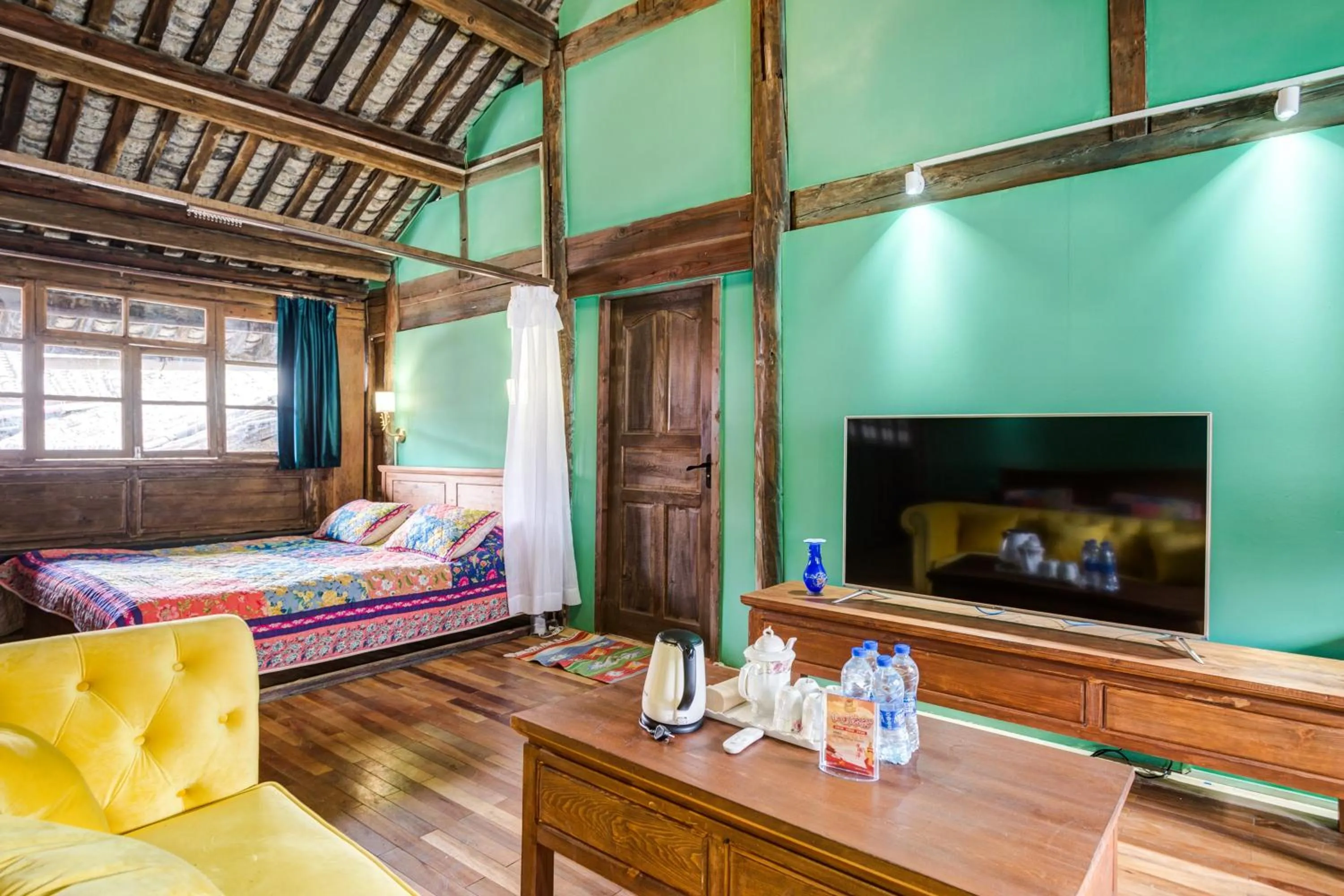 Photo of the whole room, Bed in Tuo Tuo Guest House