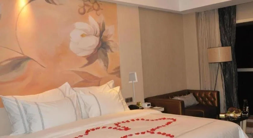 Bed in Grand Skylight International Hotel Gongqingcheng