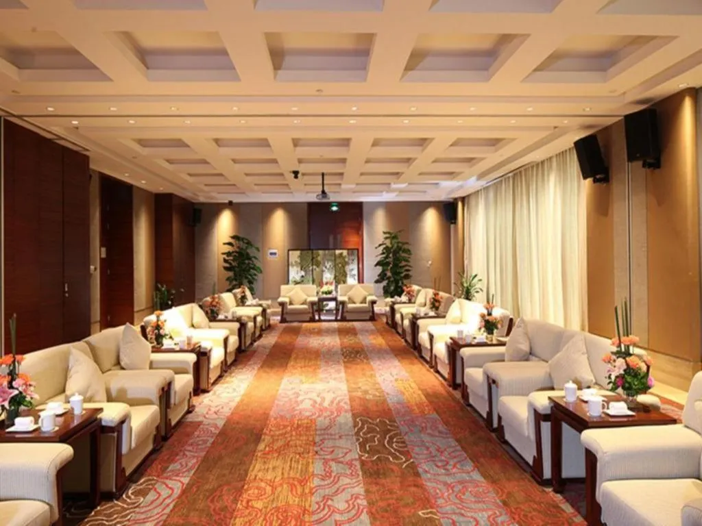 Grand Skylight International Hotel Gongqingcheng