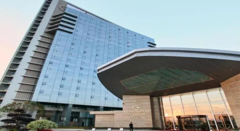 Grand Skylight International Hotel Gongqingcheng