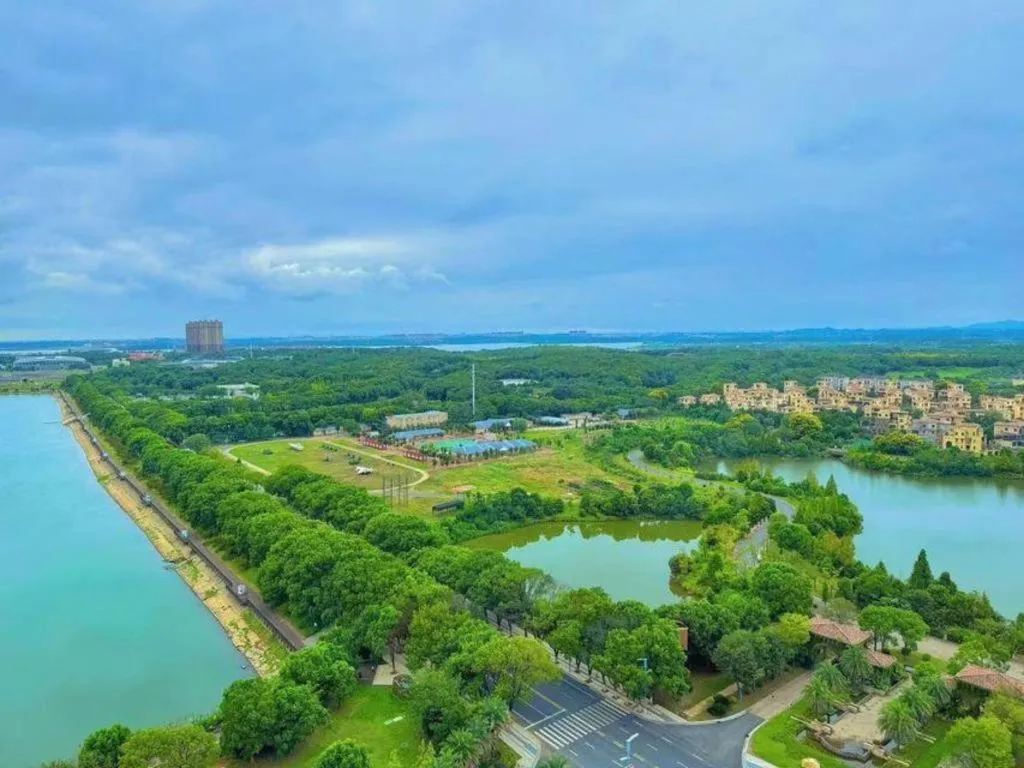 Grand Skylight International Hotel Gongqingcheng