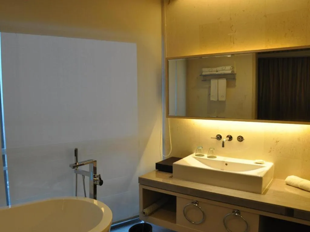 Grand Skylight International Hotel Gongqingcheng