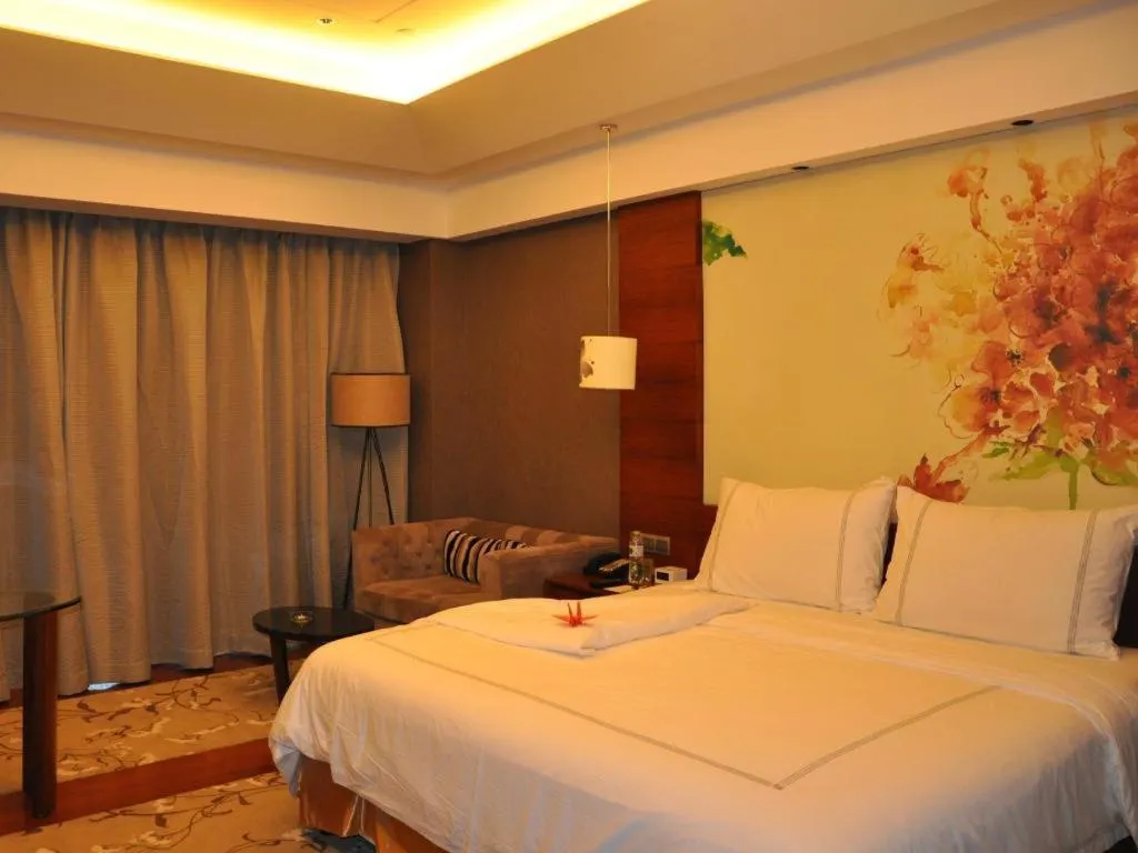 Bed in Grand Skylight International Hotel Gongqingcheng