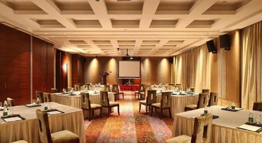 Grand Skylight International Hotel Gongqingcheng