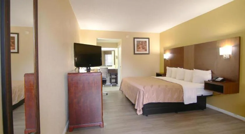 Quality Inn & Suites Franklin