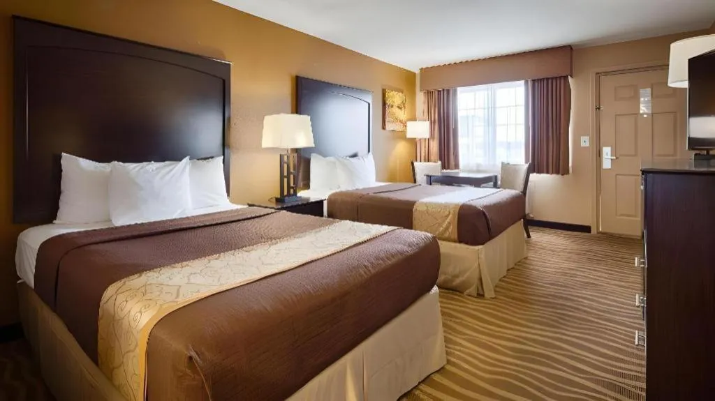 Bed in Best Western Taylor Inn