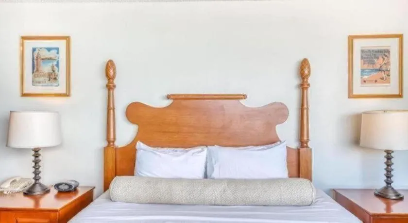 Bed in Marina Tower Waikiki