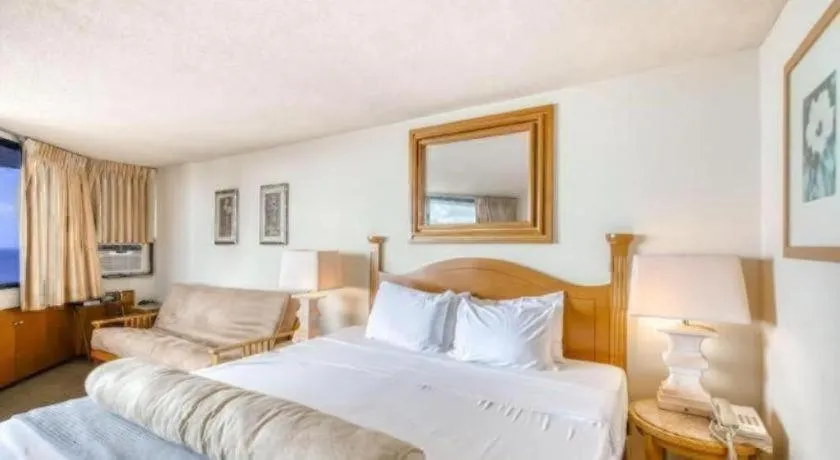 Bed in Marina Tower Waikiki