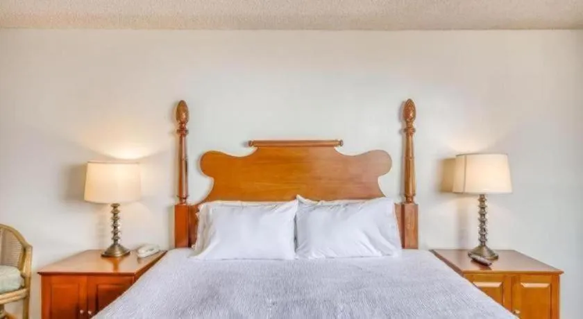 Bed in Marina Tower Waikiki